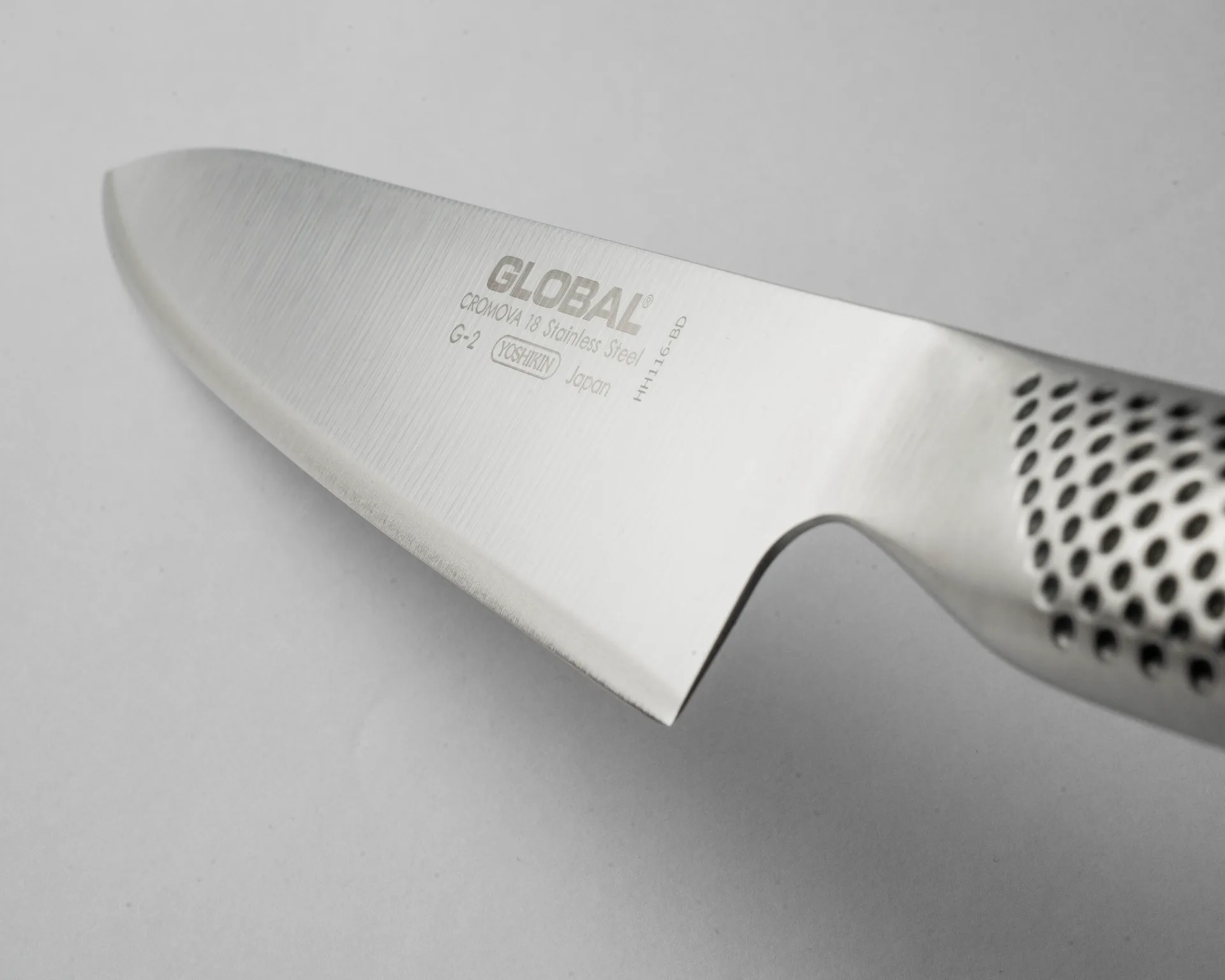 Global G-2 -kokkiveitsi 20 cm, ruostumaton teräs Global