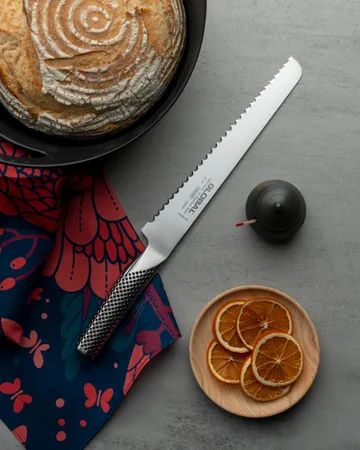 Global G-9R -leipäveitsi 22 cm hammastettu - ruostumaton teräs - Global