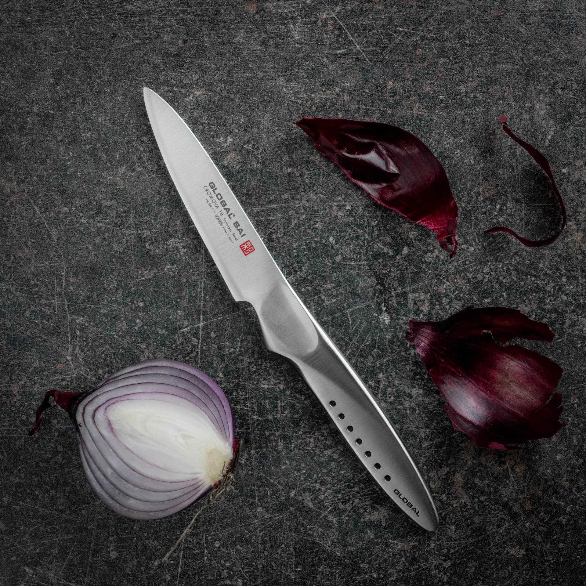 Global SAI-F01 Kuorimaveitsi täysin taottu, teräs 9 cm, Ruostumaton teräs Global