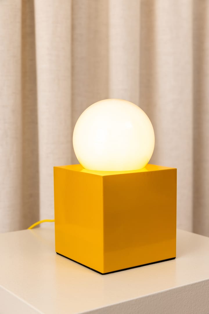 Bob 14 pöytälamppu, Keltainen Globen Lighting