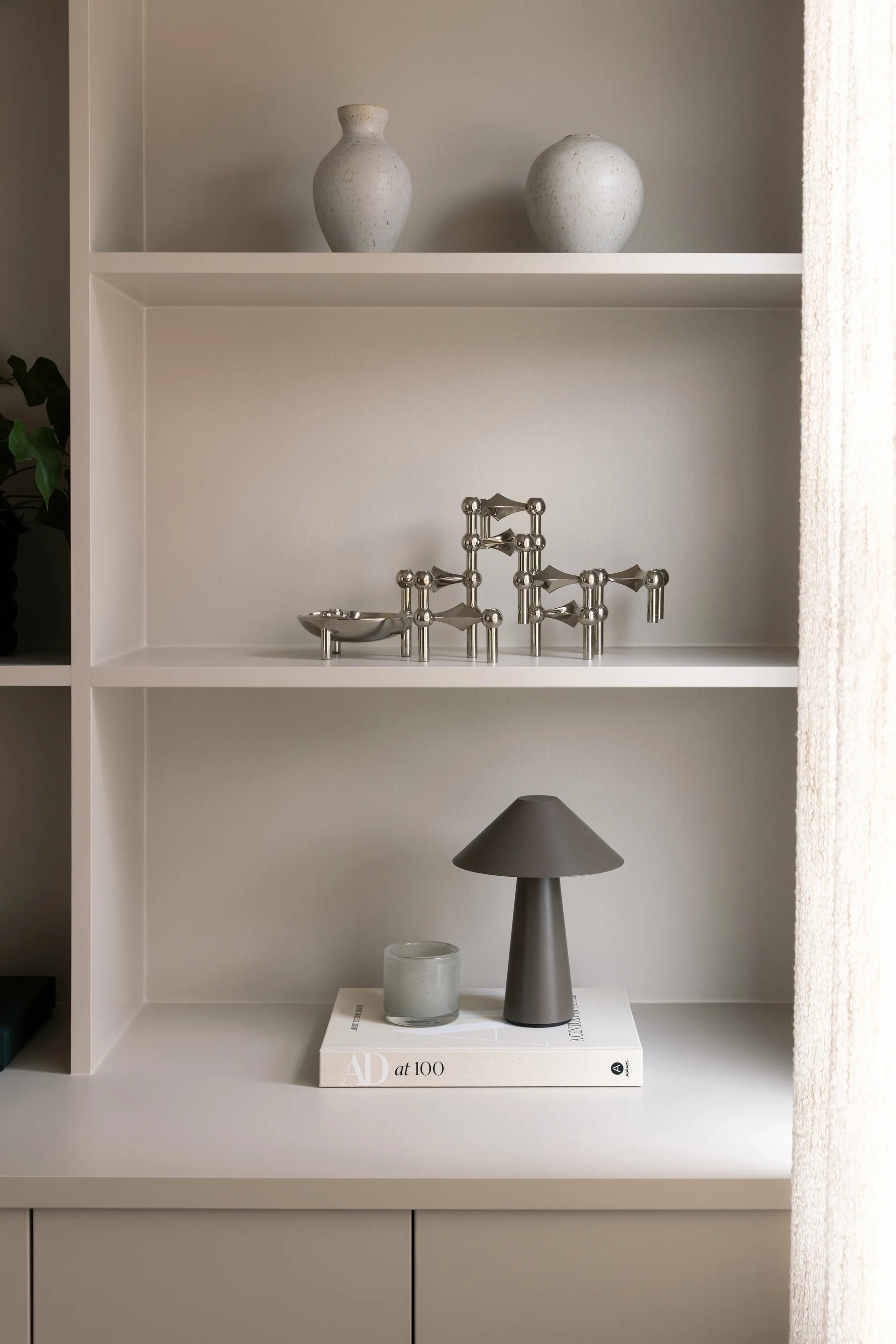 Cannes kannettava pöytävalaisin, Ruskea Globen Lighting