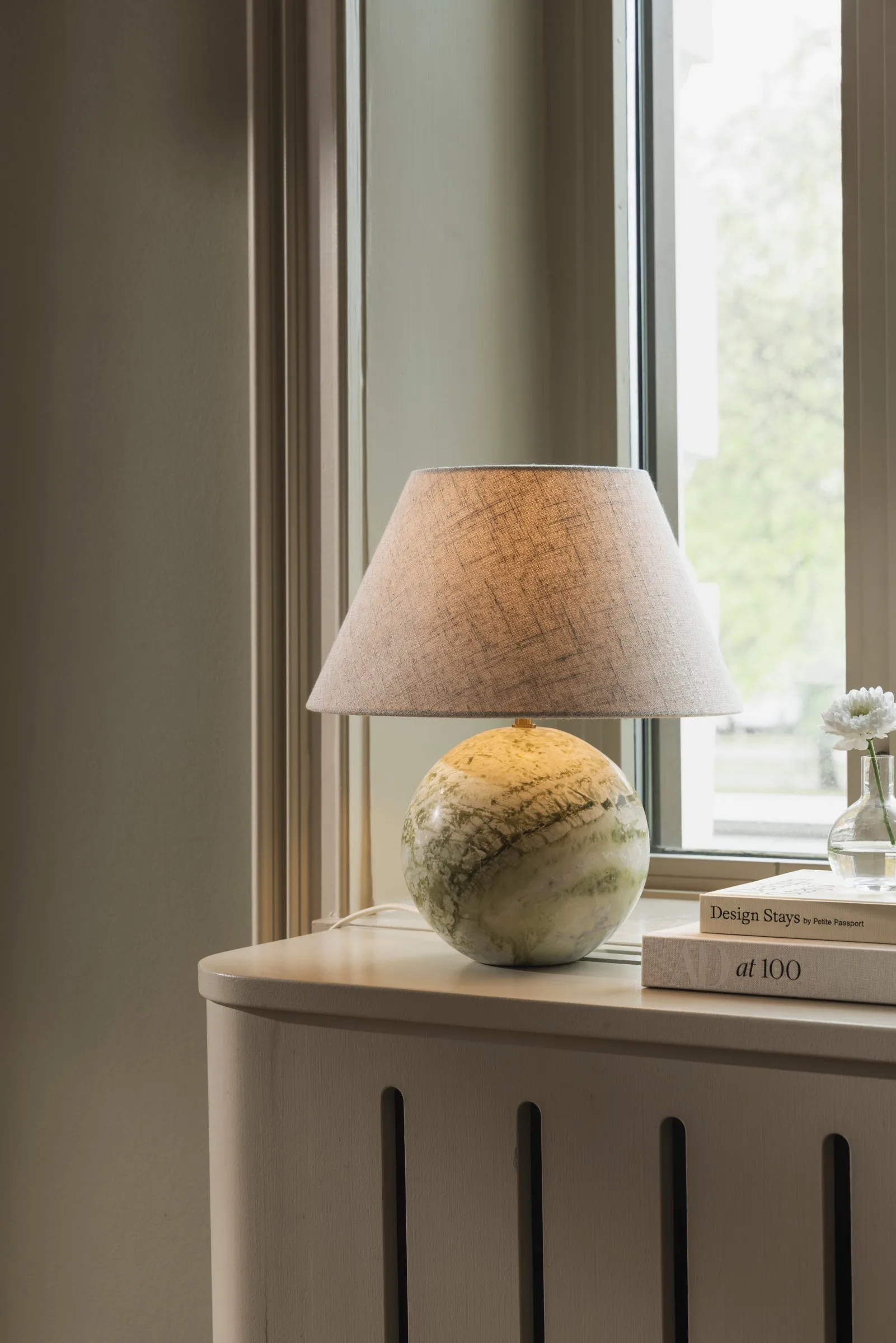 Castello 35 pöytälamppu, Vaaleanvihreä marmori Globen Lighting