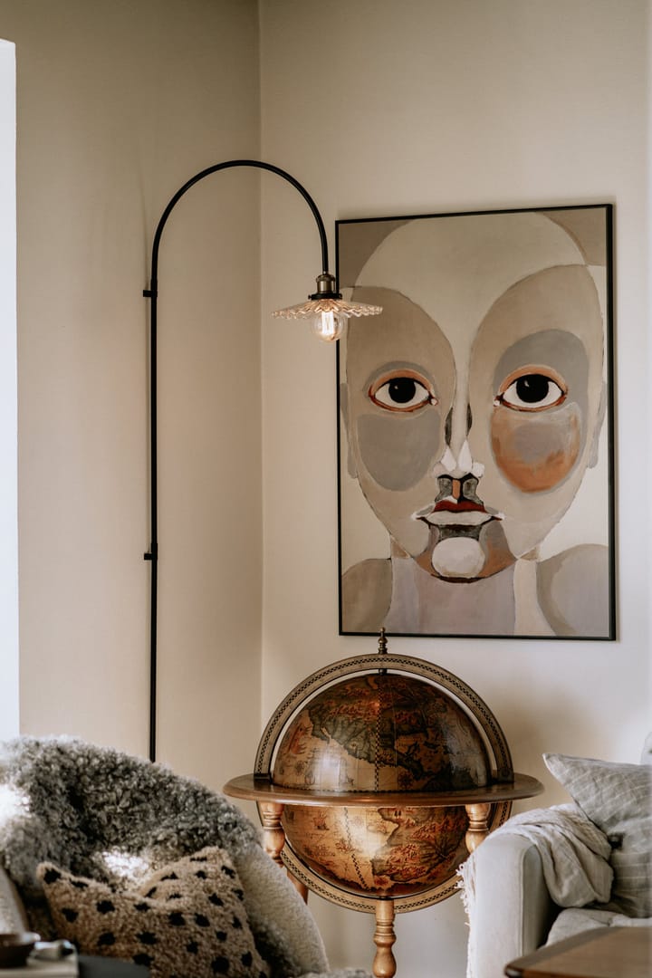 Cobbler seinävalaisin 150 cm, Kirkas Globen Lighting