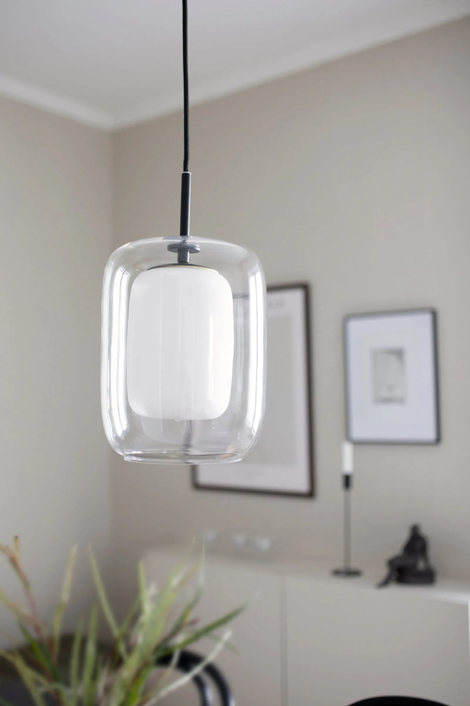 Cuboza riippuvalaisin Ø 20 cm, Kirkas-valkoinen Globen Lighting