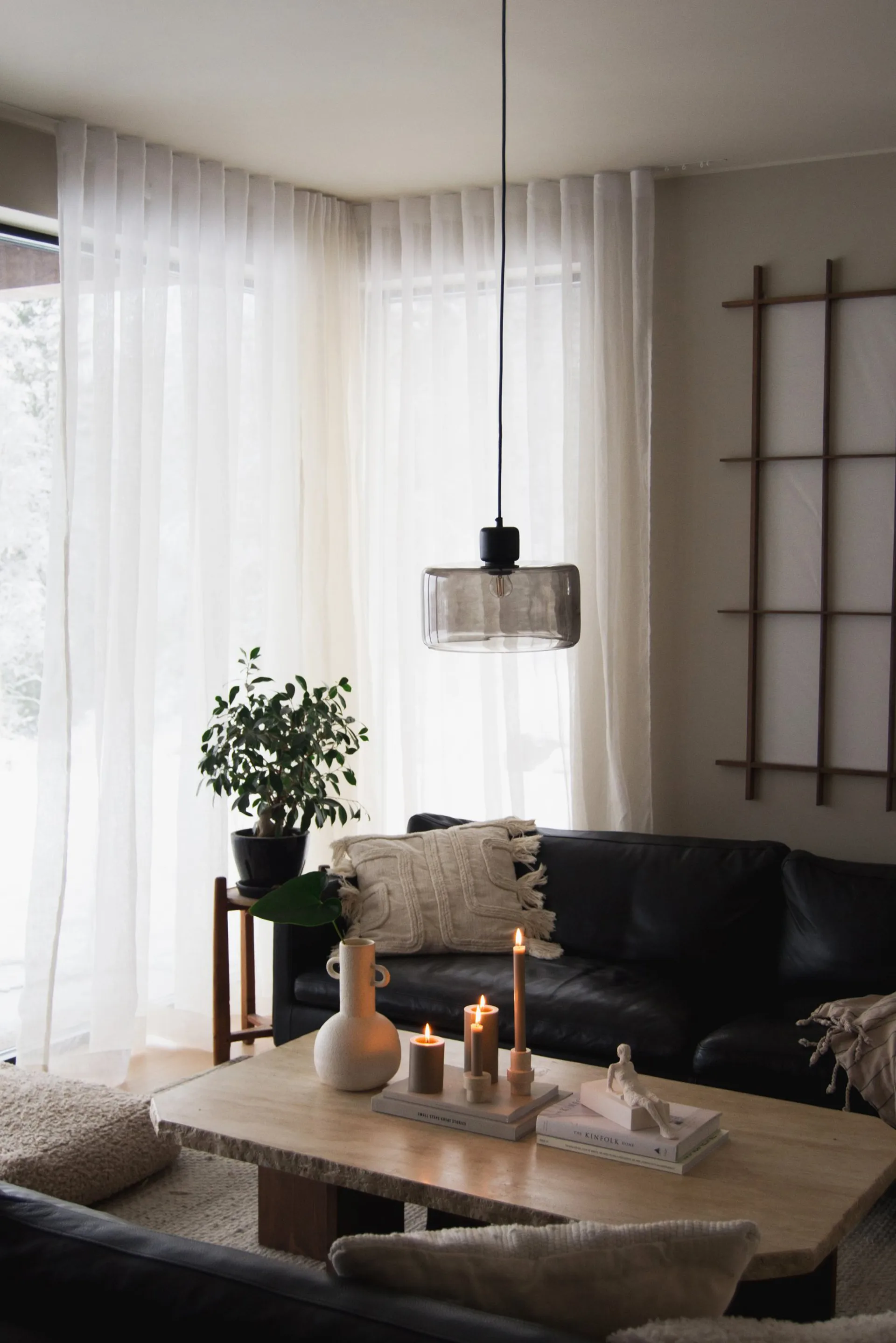 DOT 30 -riippuvalaisin, Savu Globen Lighting