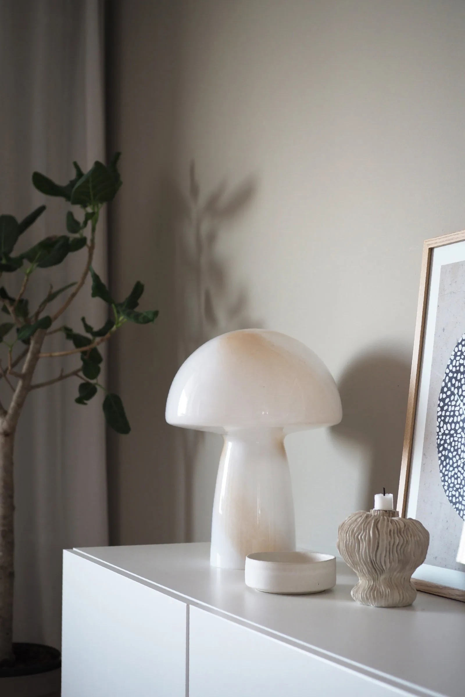 Fungo pöytävalaisin beige, 42 cm Globen Lighting