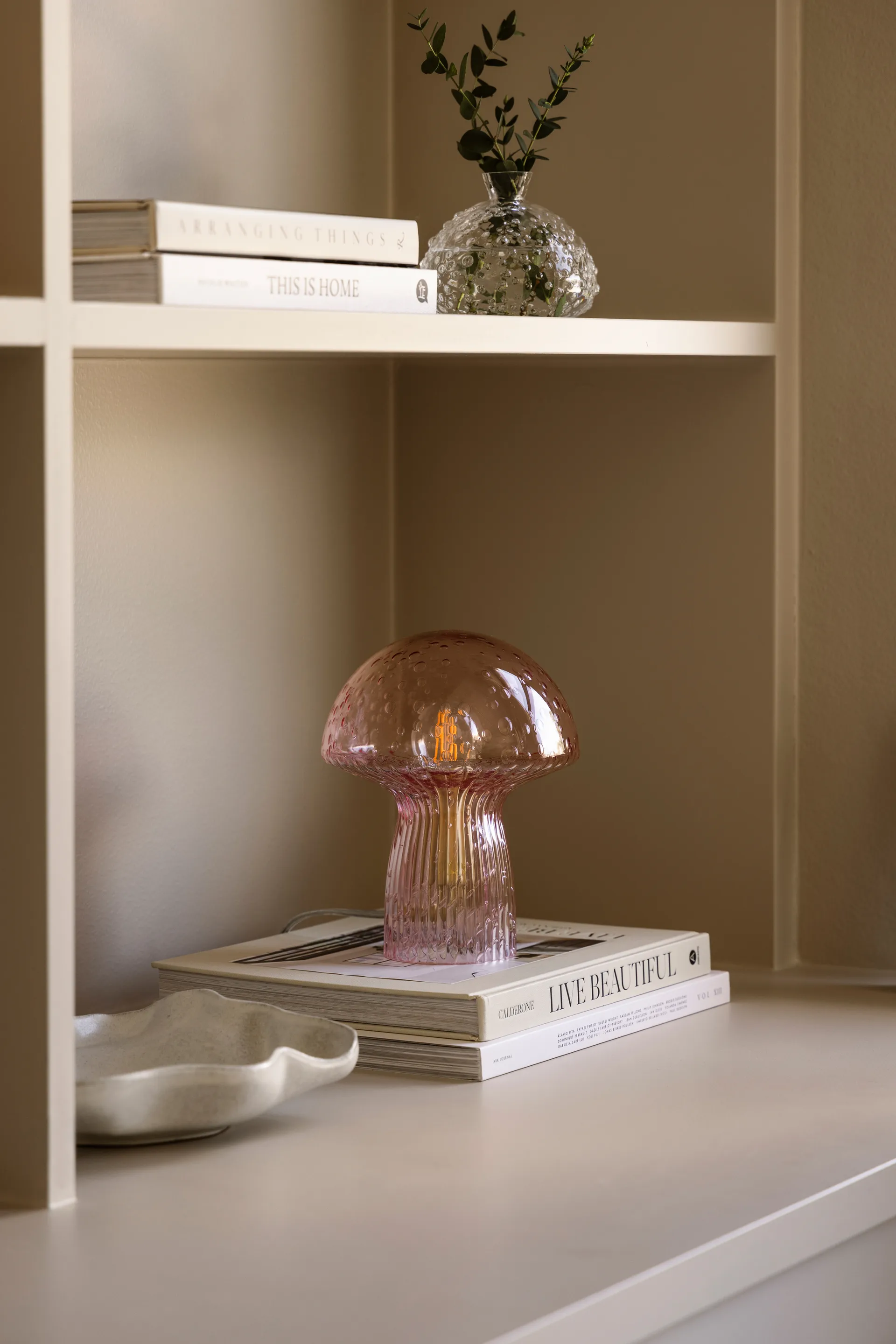 Fungo pöytävalaisin Special Edition Vaaleanpunainen, Ø16 cm, K:20 cm Globen Lighting