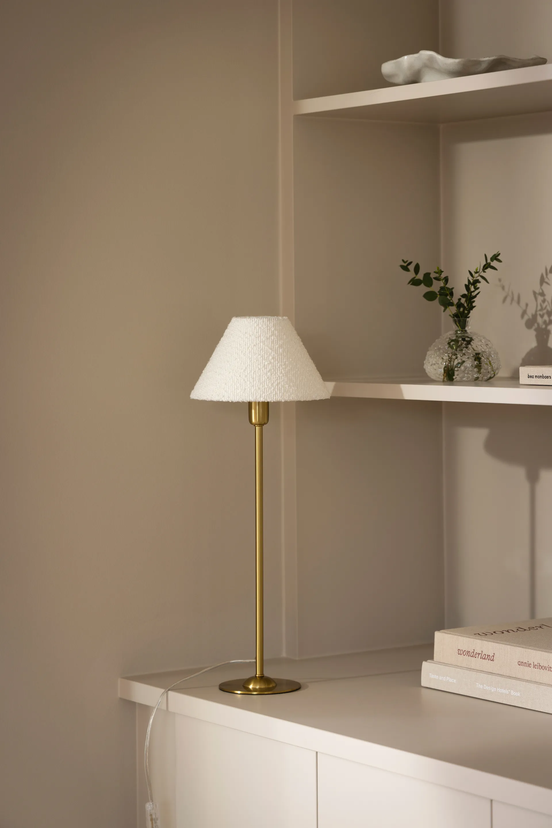 Iris 20 lampunvarjostin, Bouclé valkoinen Globen Lighting