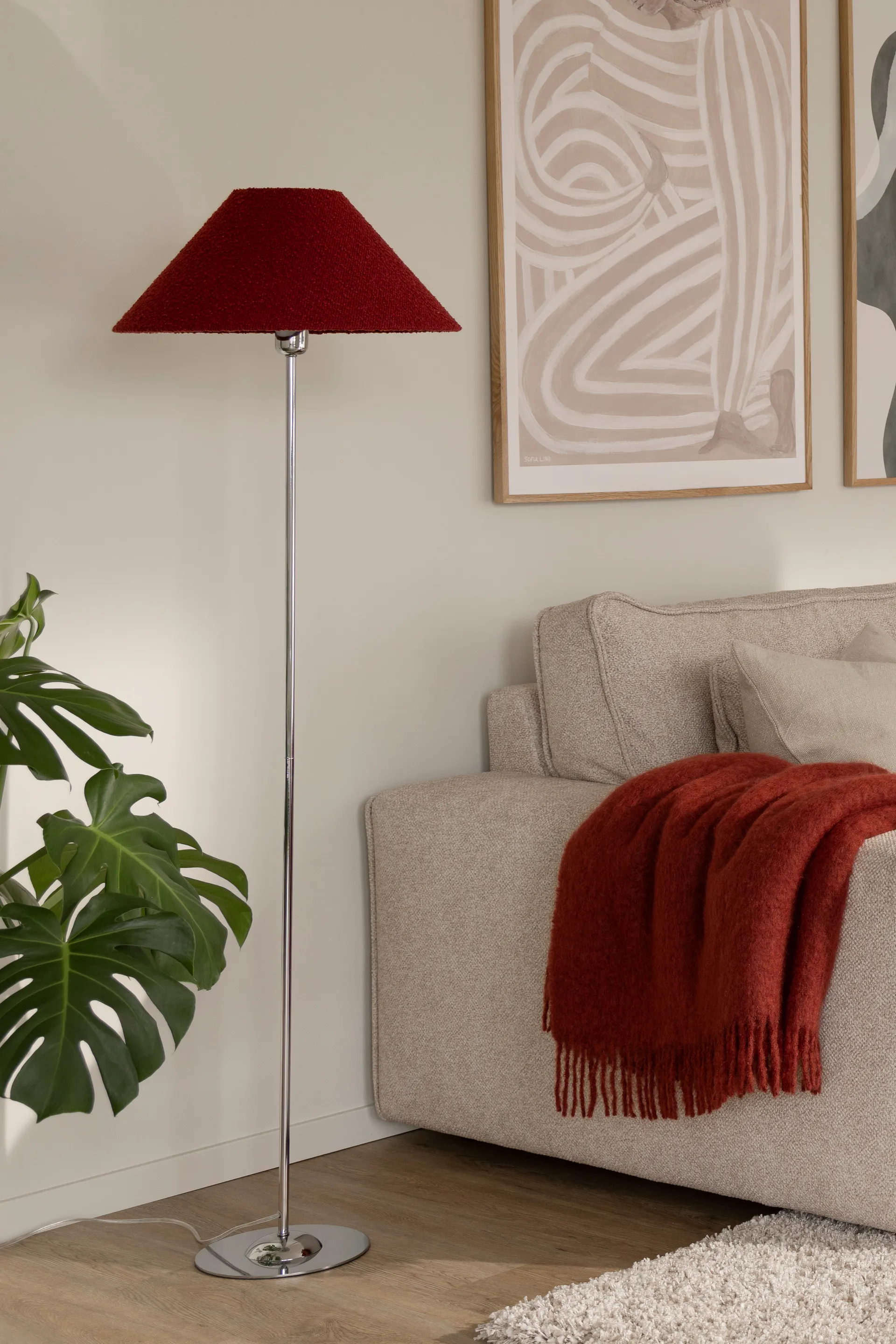 Iris lattialampunjalka, Kromi Globen Lighting