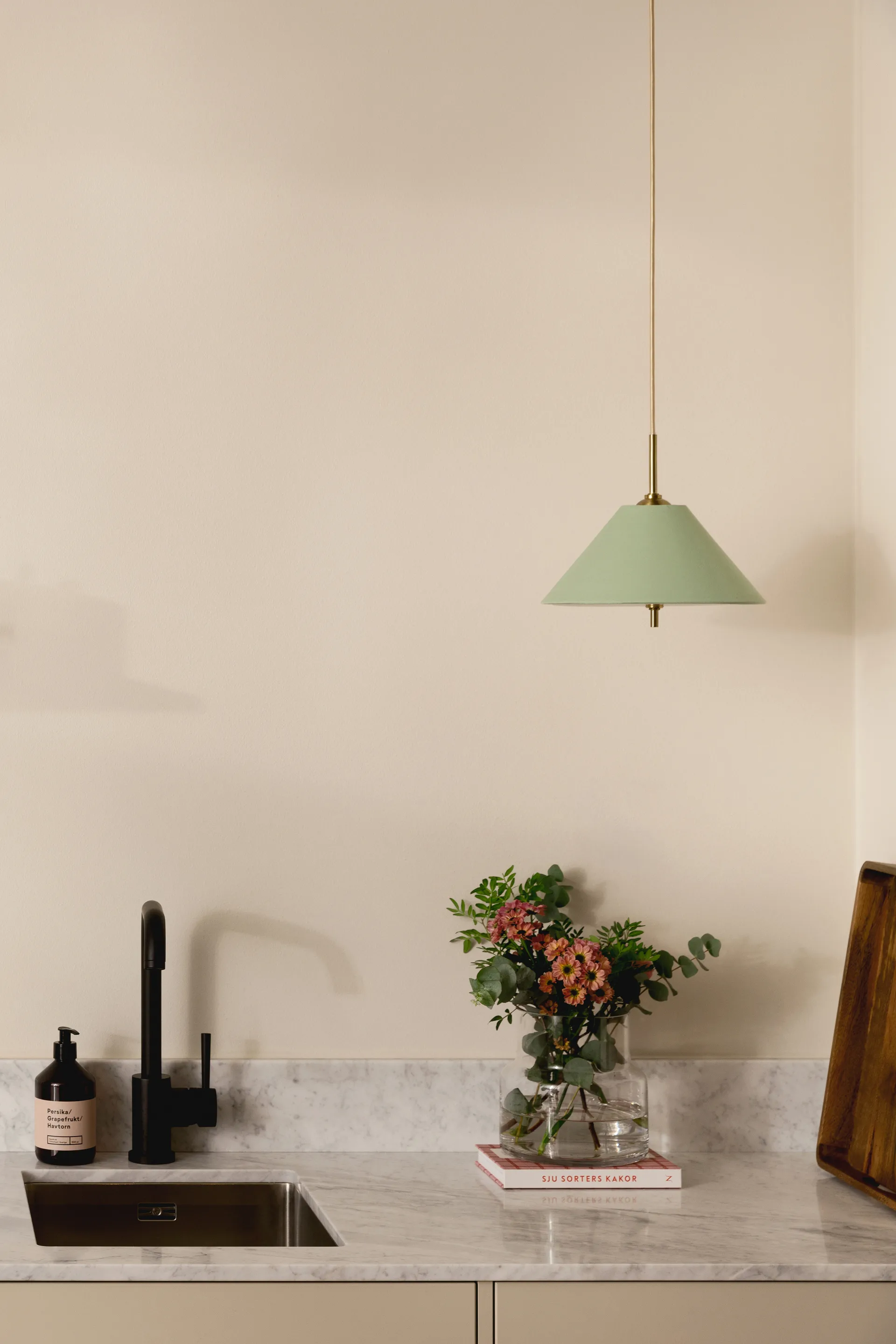 Iris riippuvalaisin 25, Vihreä Globen Lighting