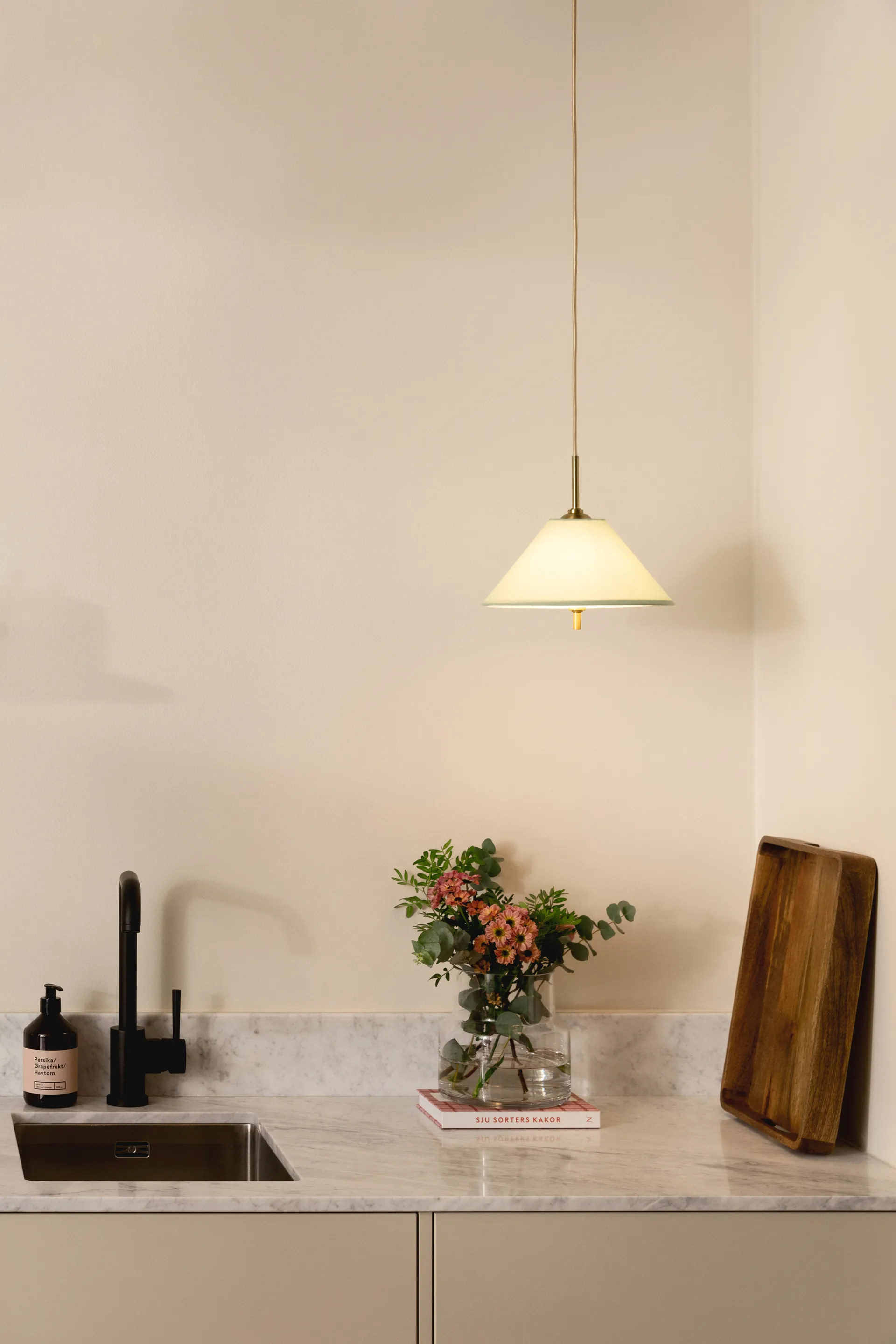 Iris riippuvalaisin 25, Vihreä Globen Lighting