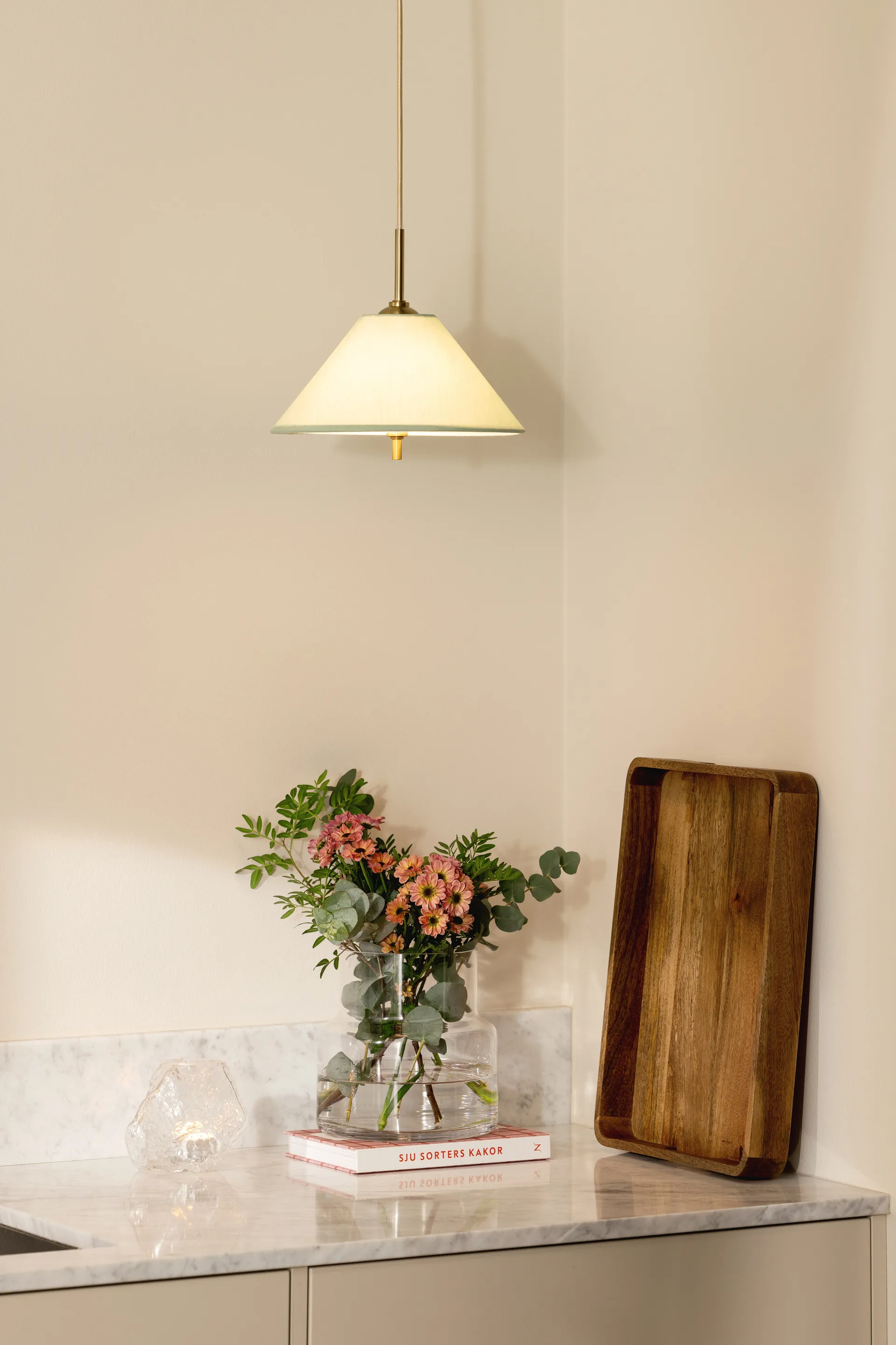 Iris riippuvalaisin 25, Vihreä Globen Lighting