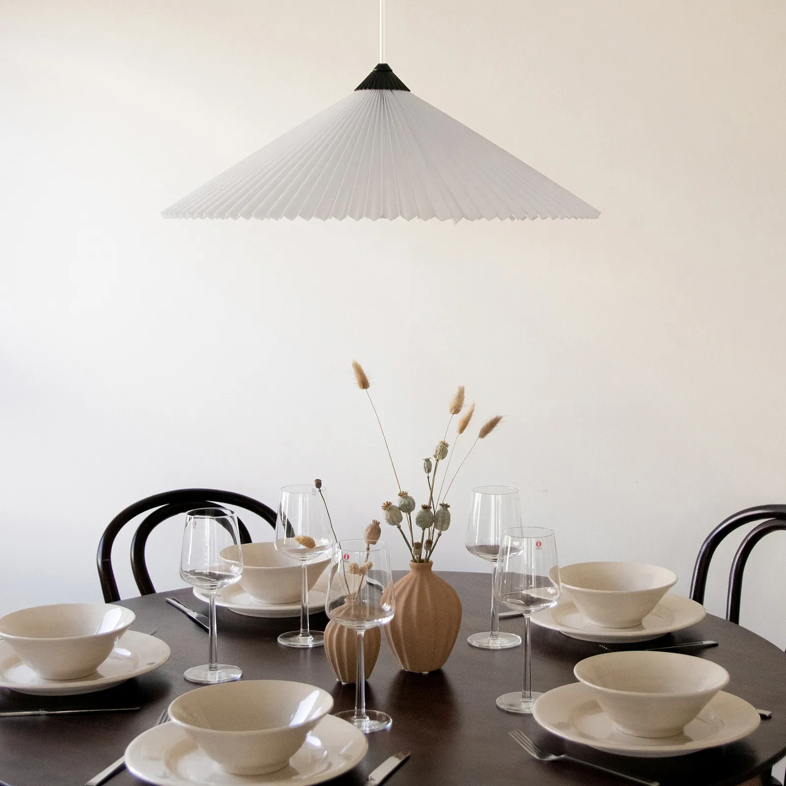 Matisse riippuvalaisin Ø 60 cm, Musta-valkoinen Globen Lighting