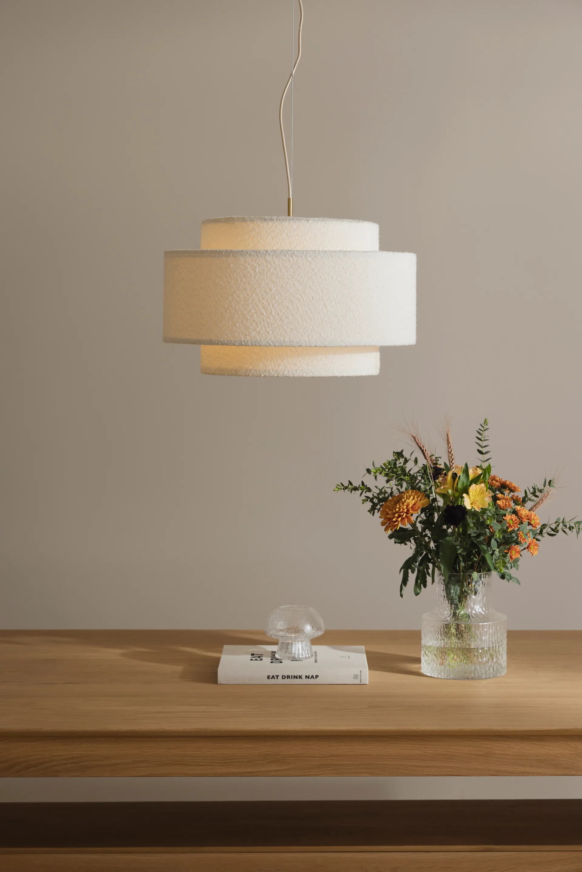 Noah riippuvalaisin Ø50 cm, Bouclé valkoinen Globen Lighting