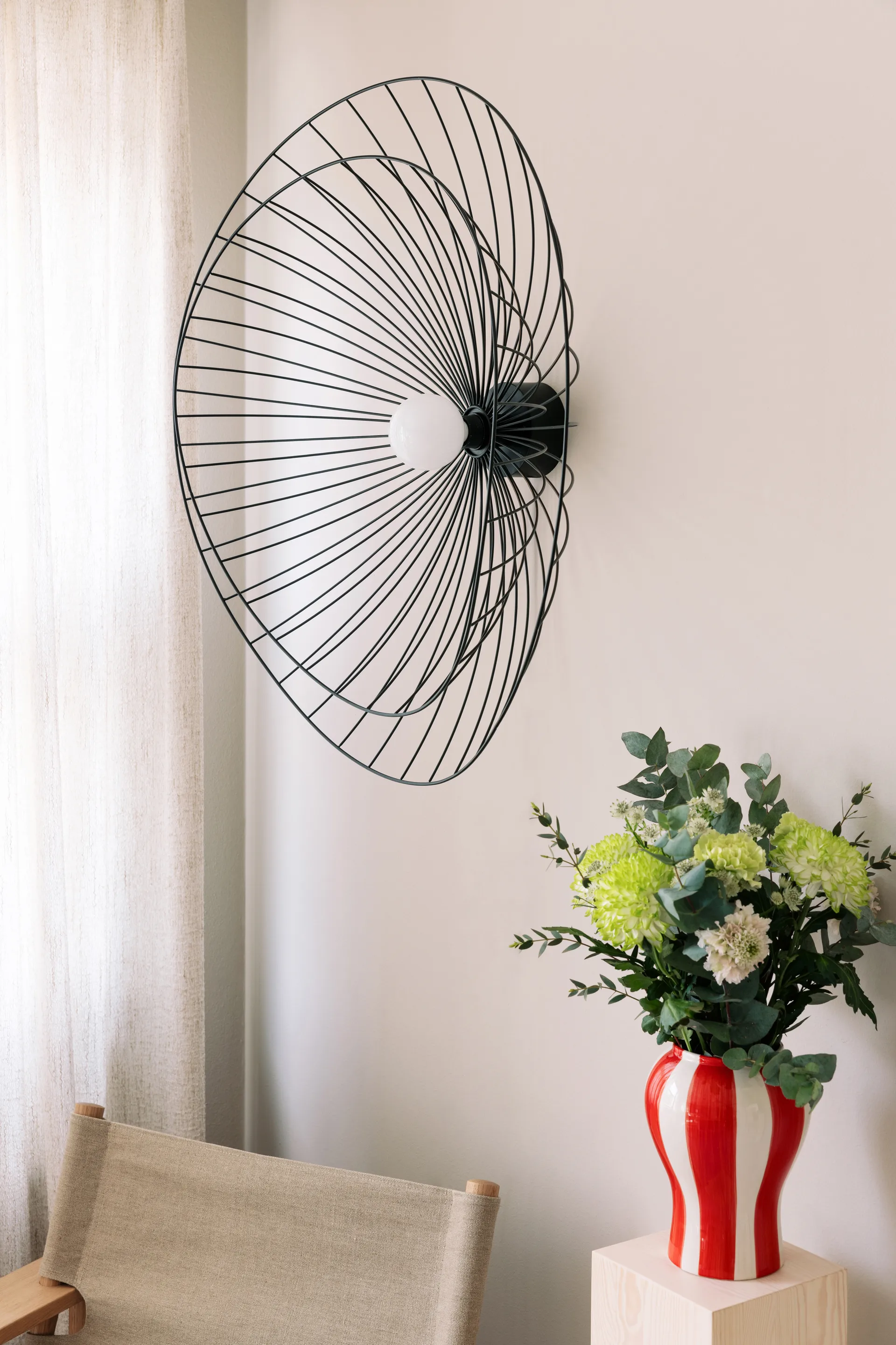 Ray plafond Ø85 cm, Musta Globen Lighting