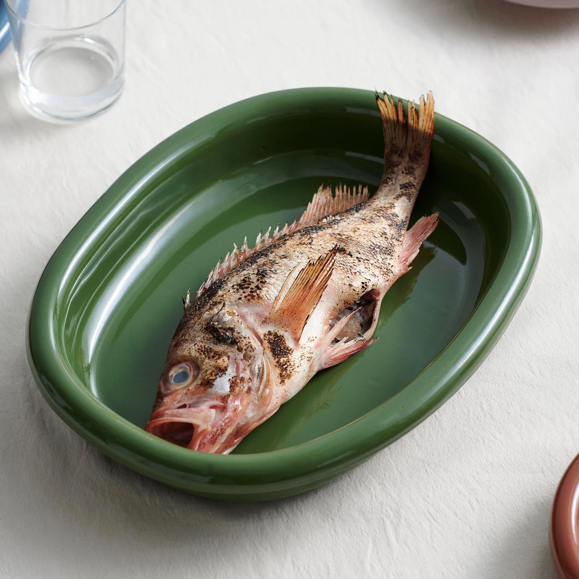 Barro ovaali tarjoiluvati, Green, large 27x36 cm HAY