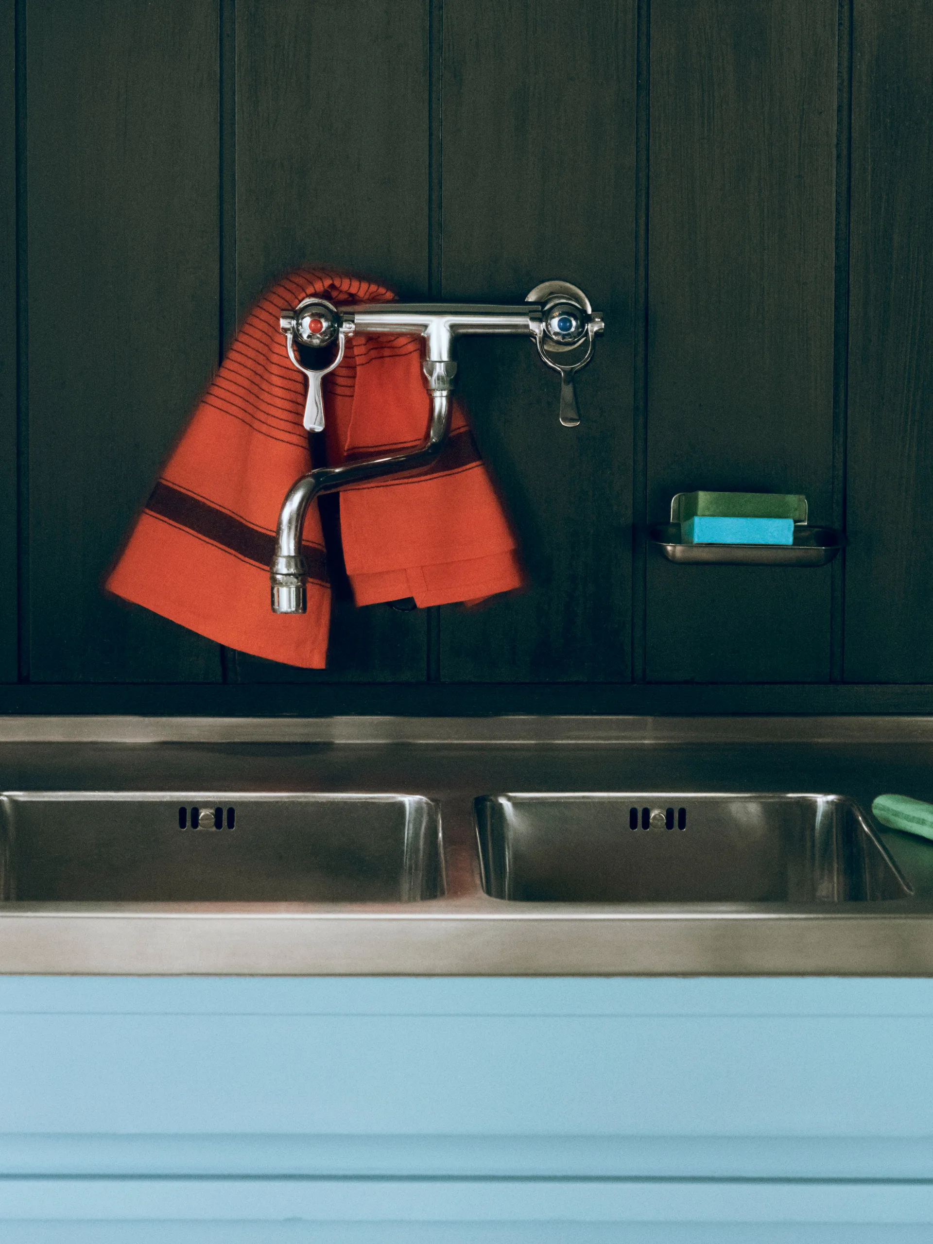 Linear keittiöpyyhe 52x80 cm, Warm red HAY