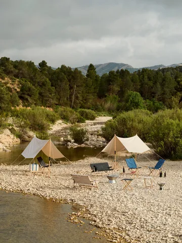 Outdoor Market kylmälaukku - Sininen-beige - HAY