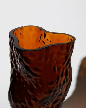 Ostrea Rock -maljakko lasia 30 cm - Rust - Hein Studio