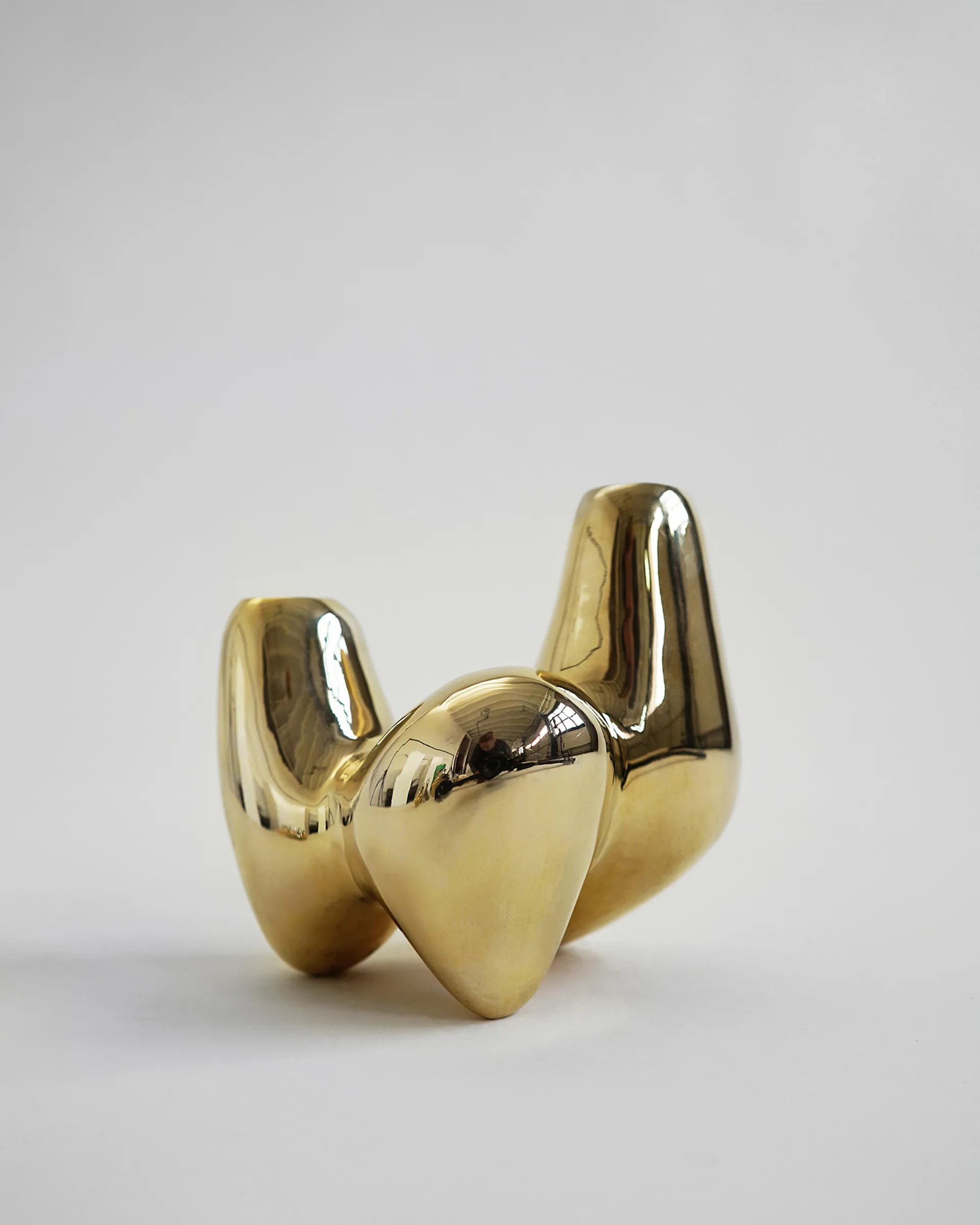 Unity kynttilänjalka, Brass Hein Studio