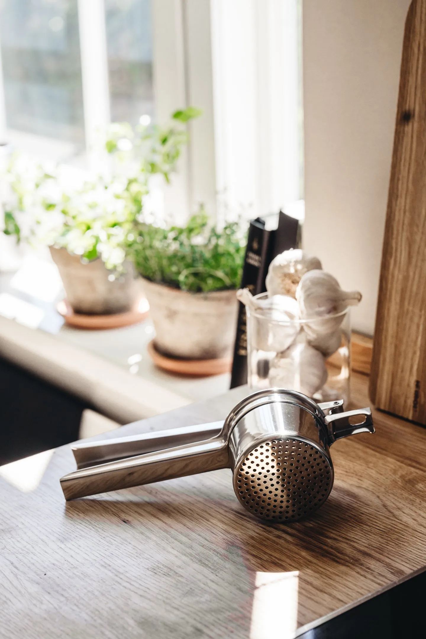 Heirol Steely perunansurvin, Ruostumaton teräs Heirol