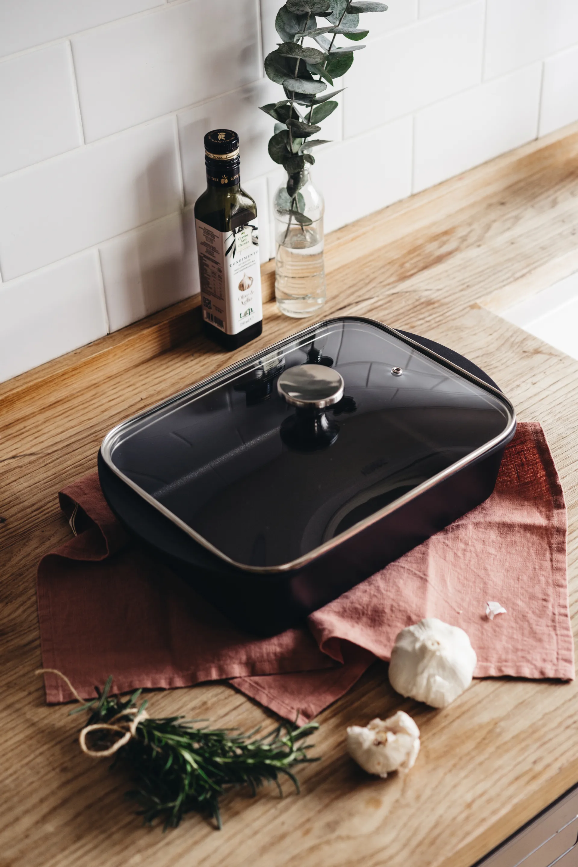 Heirol uunivuoka induktiopohjalla ja kannella, 22 x 33 cm Heirol