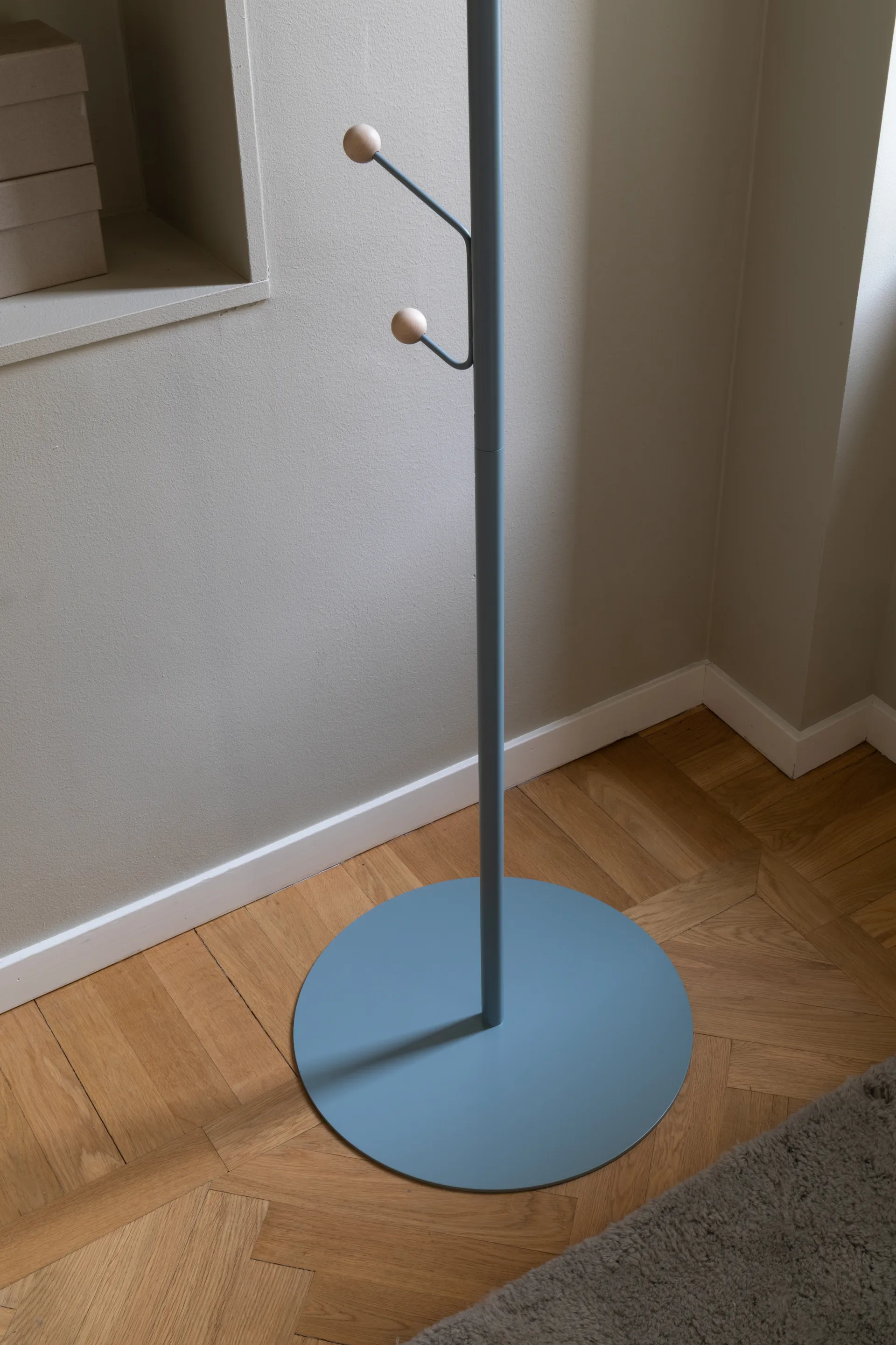 Vienda pöytävalaisin, Kiiltävä musta Herstal