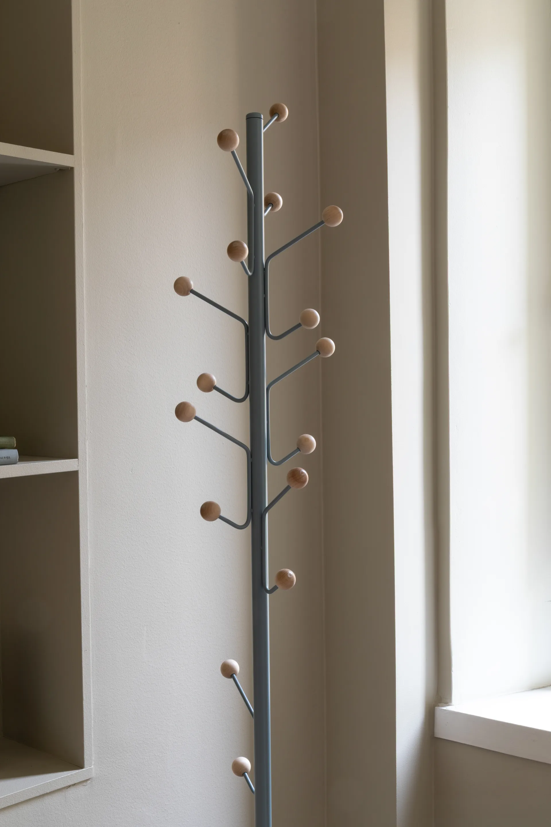 Vienda pöytävalaisin, Kiiltävä musta Herstal