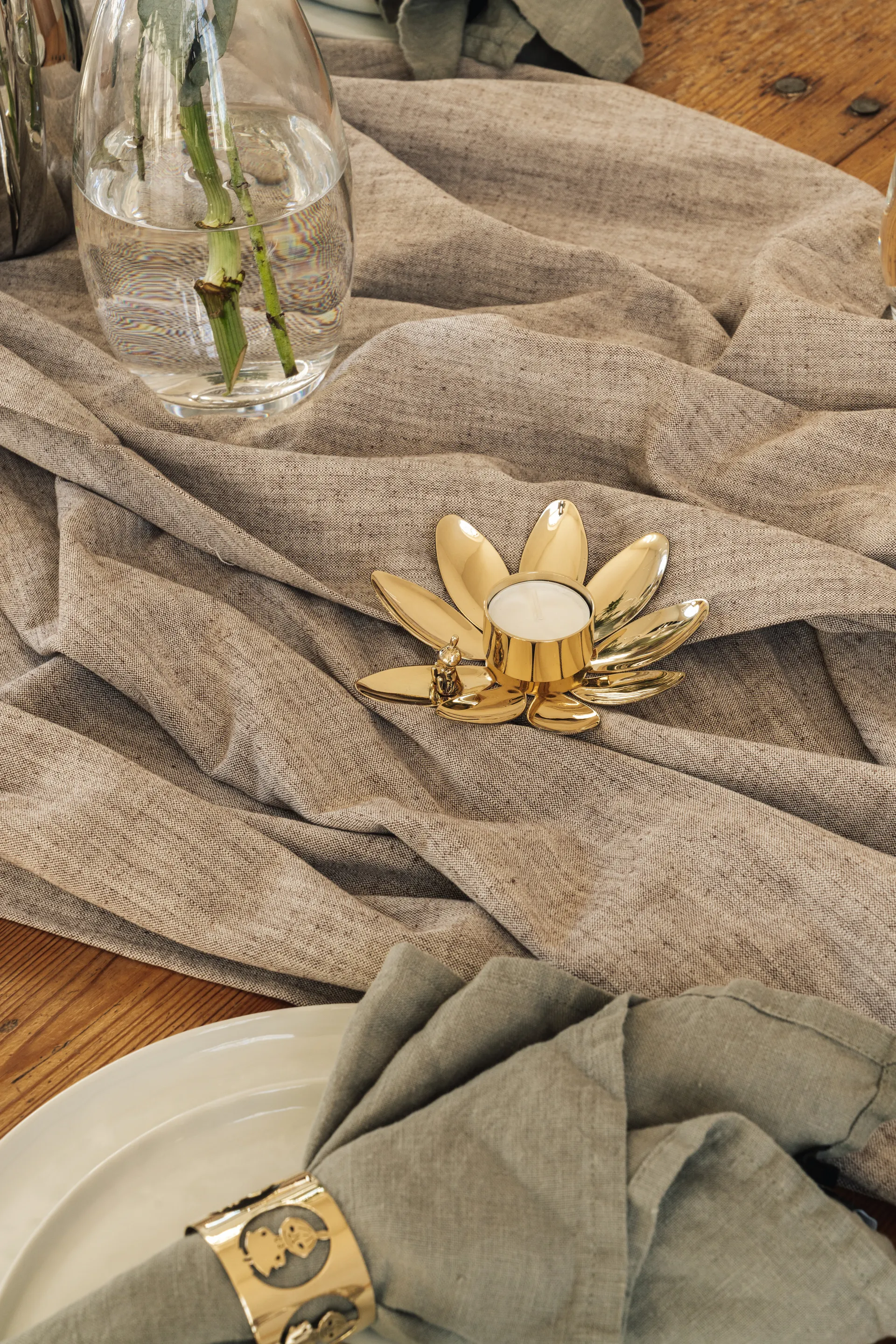 Hilke X Mumin Pikku Myy kynttilänjalka, Messinki Hilke Collection