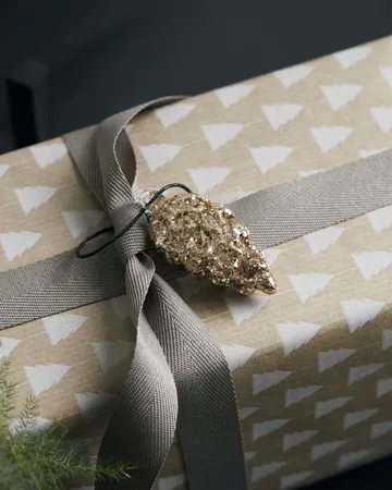 Cone joulukoriste 5,5 cm 6-pack - Kulta - House Doctor