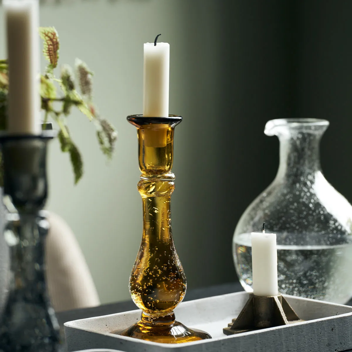 Glee kynttilänjalka 22 cm, Amber House Doctor