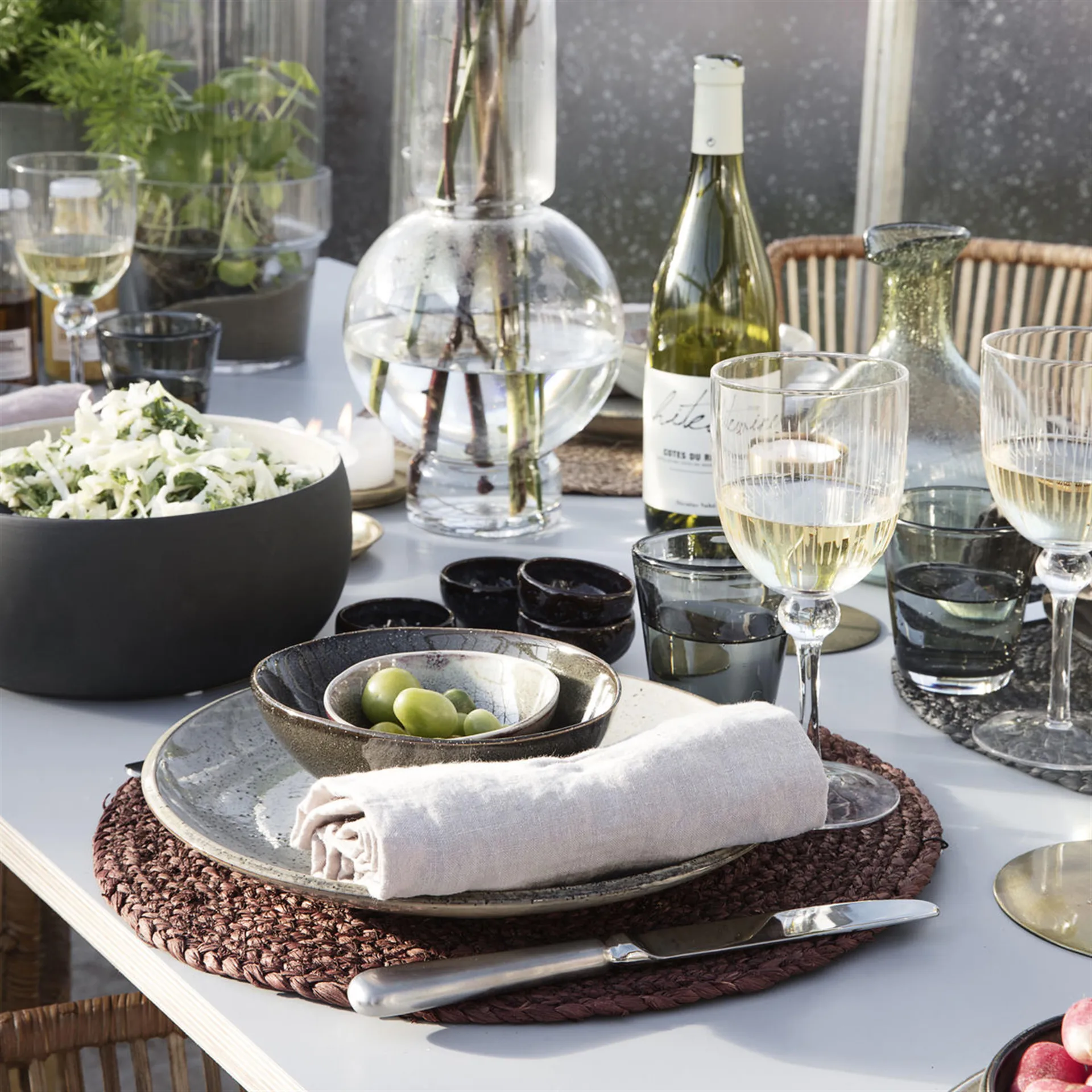 Lake -lautanen harmaa, 27 cm House Doctor