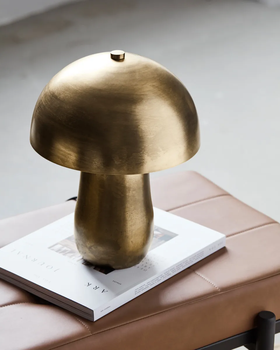 Roomie pöytälamppu, Messing viimeistely House Doctor