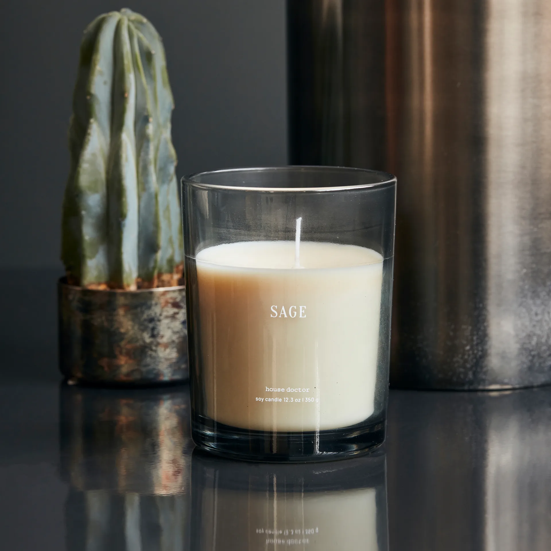 Sage tuoksukynttilä 50 tuntia, Sininen House Doctor