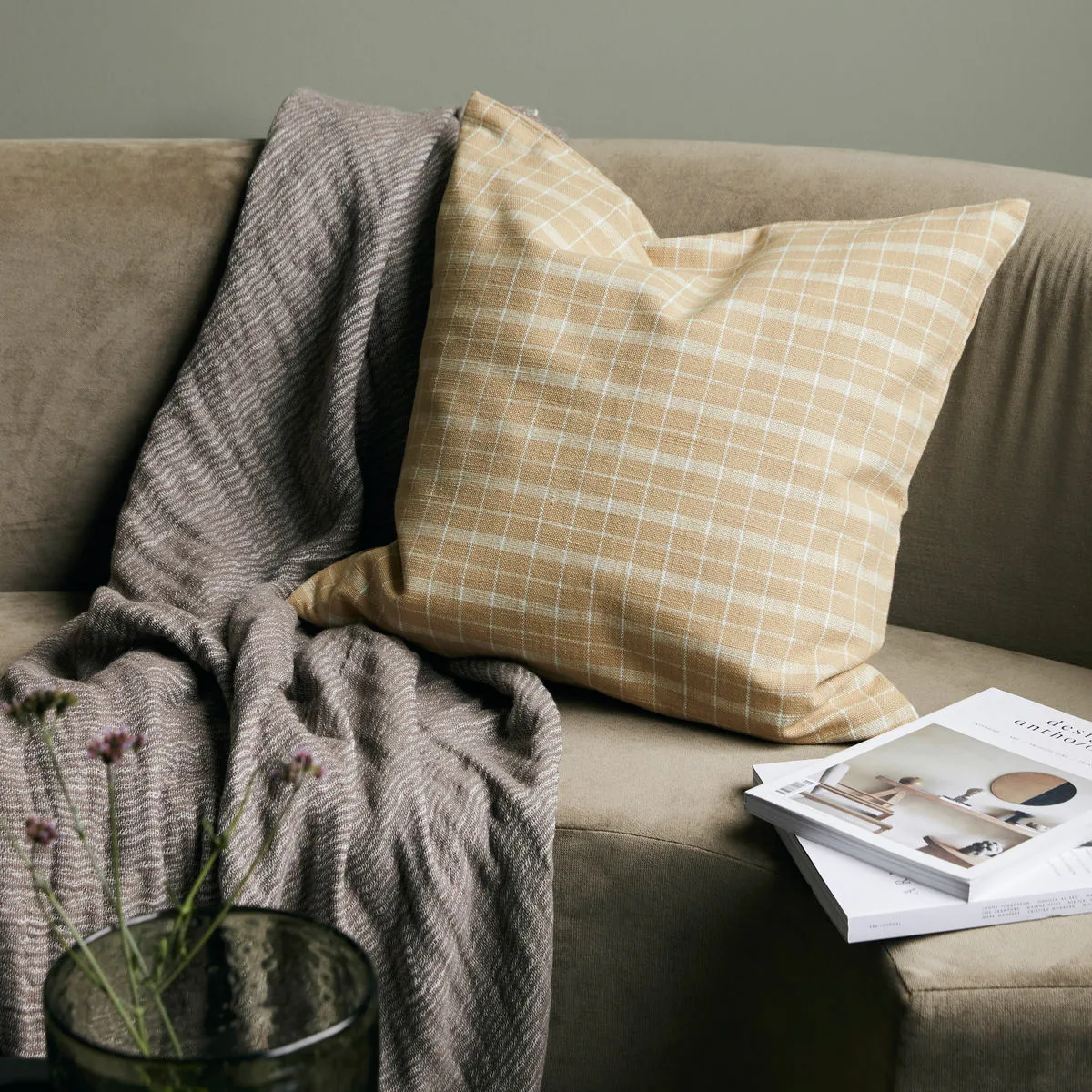 Thame tyynynpäällinen ruudullinen 50x50 cm, Hiekka House Doctor
