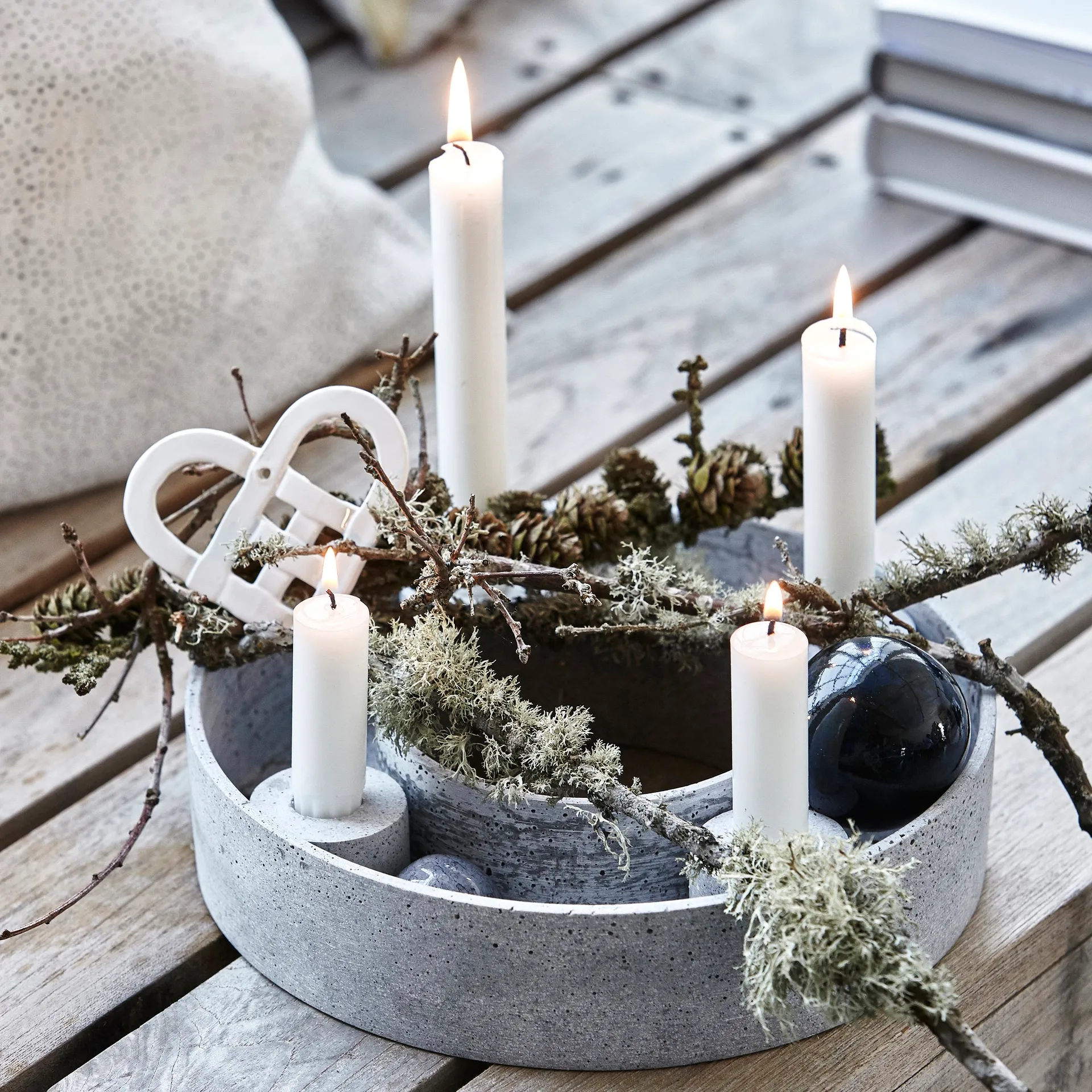 The Ring adventtikynttelikkö Ø26 cm, Grey House Doctor