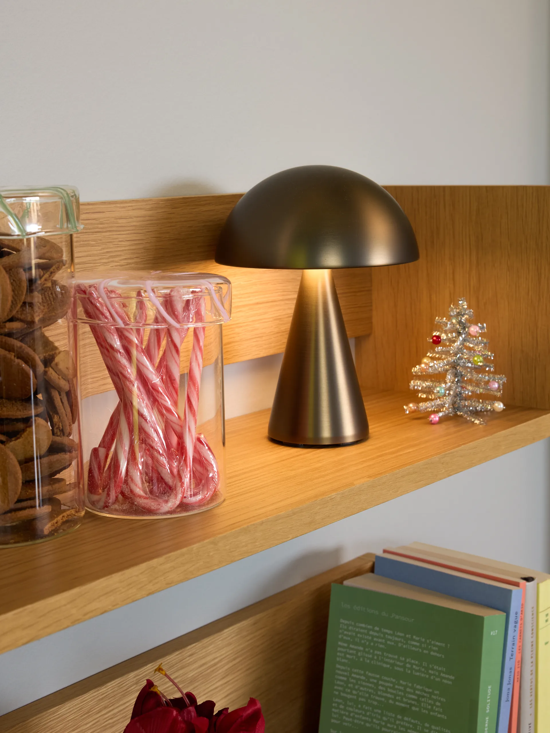 Heir säilytyspurkki lasia keskikoko, Vaaleanpunainen Hübsch Interior