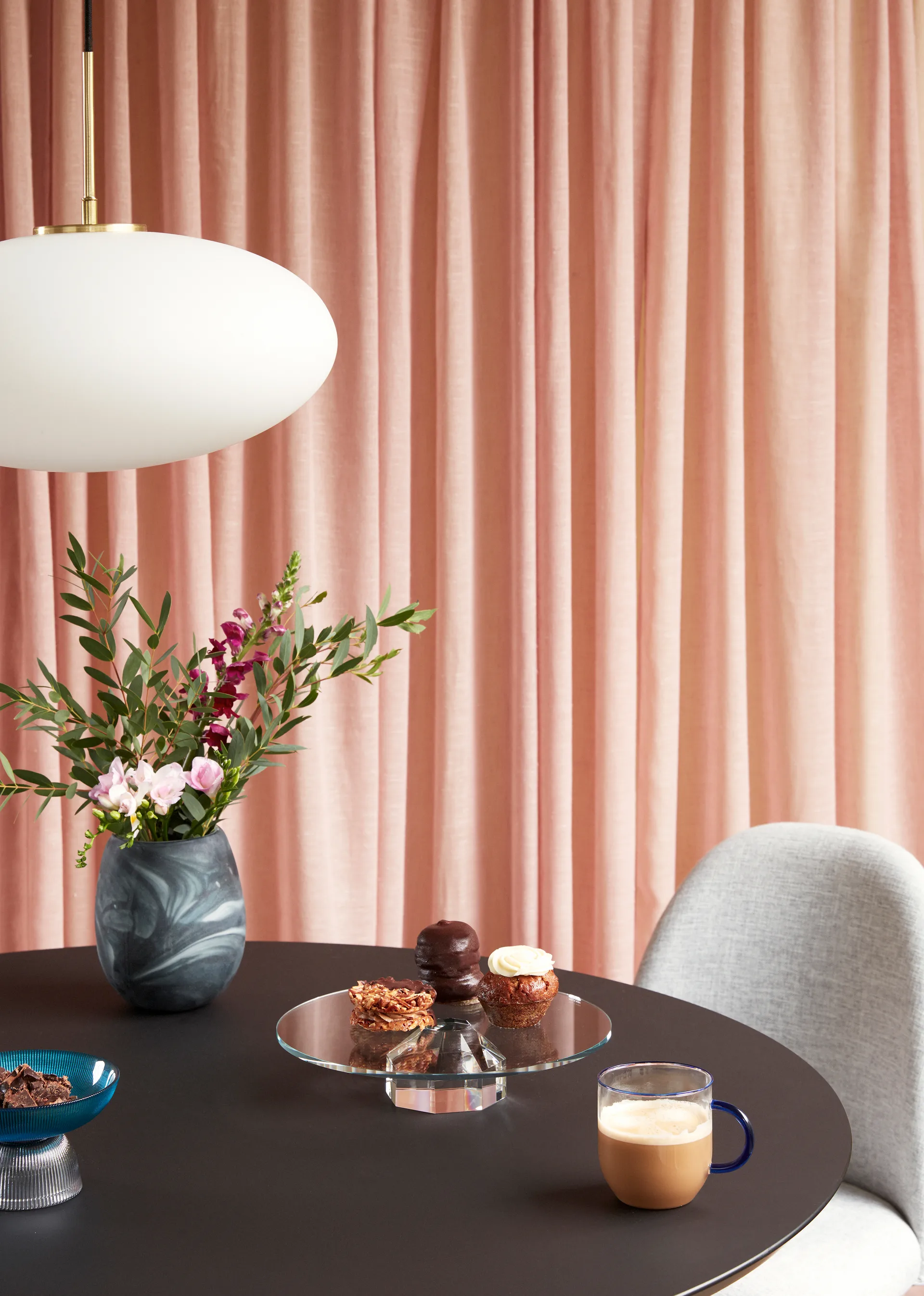 Muse Ellipse-riippuvalaisin, Valkoinen Hübsch Interior