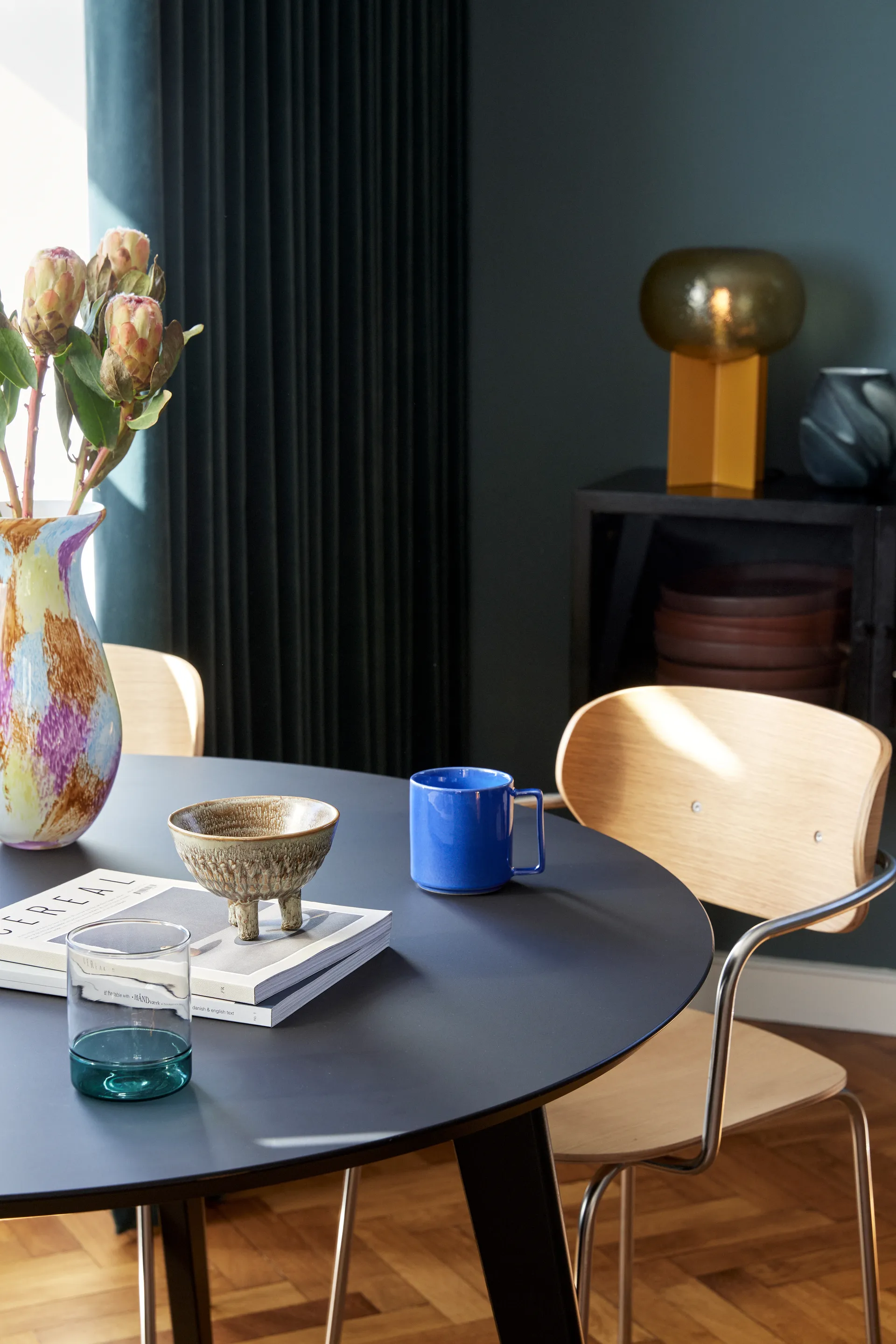 Podium pöytälamppu, Amber Hübsch Interior