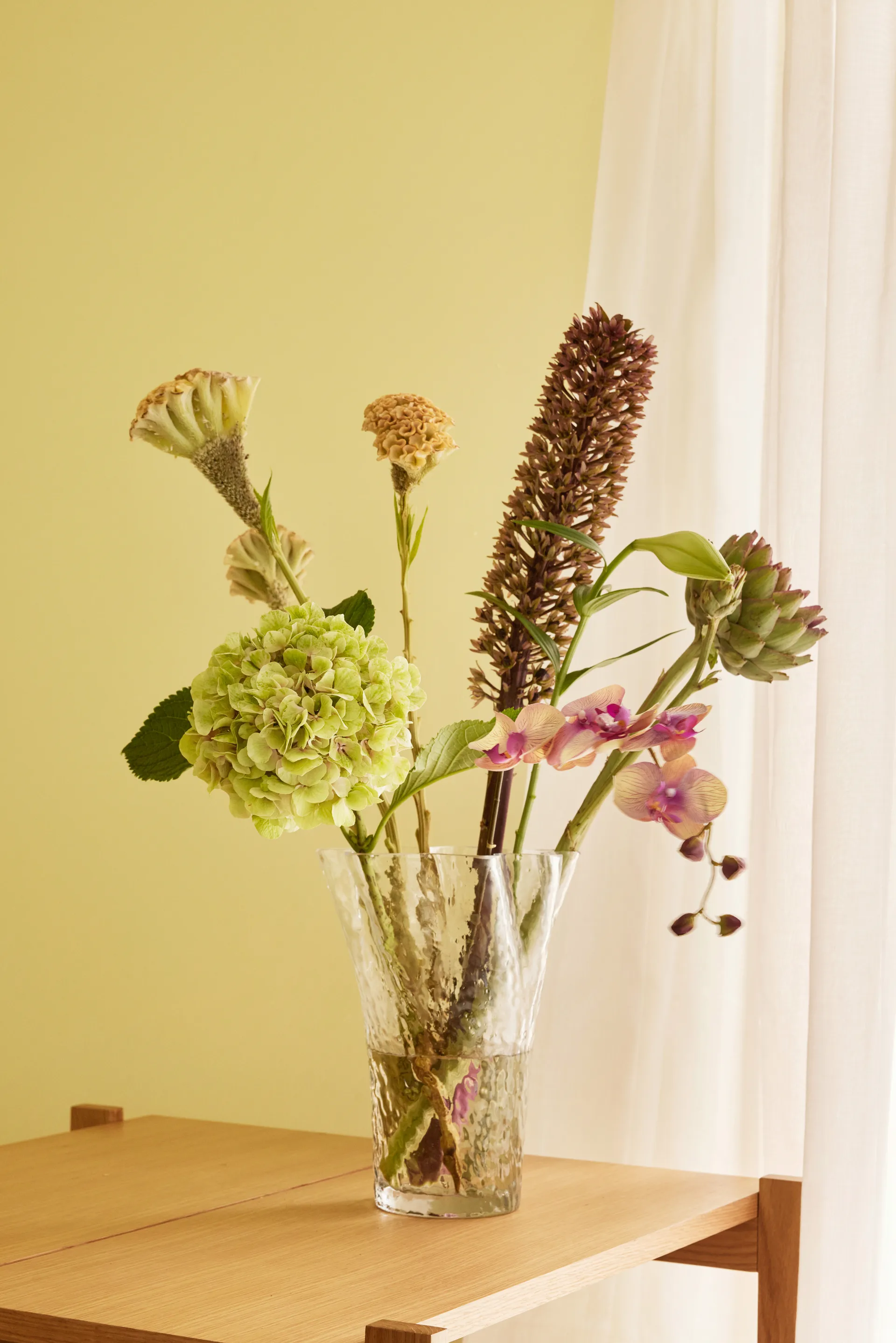 Ruffle-maljakko, Kirkas Hübsch Interior