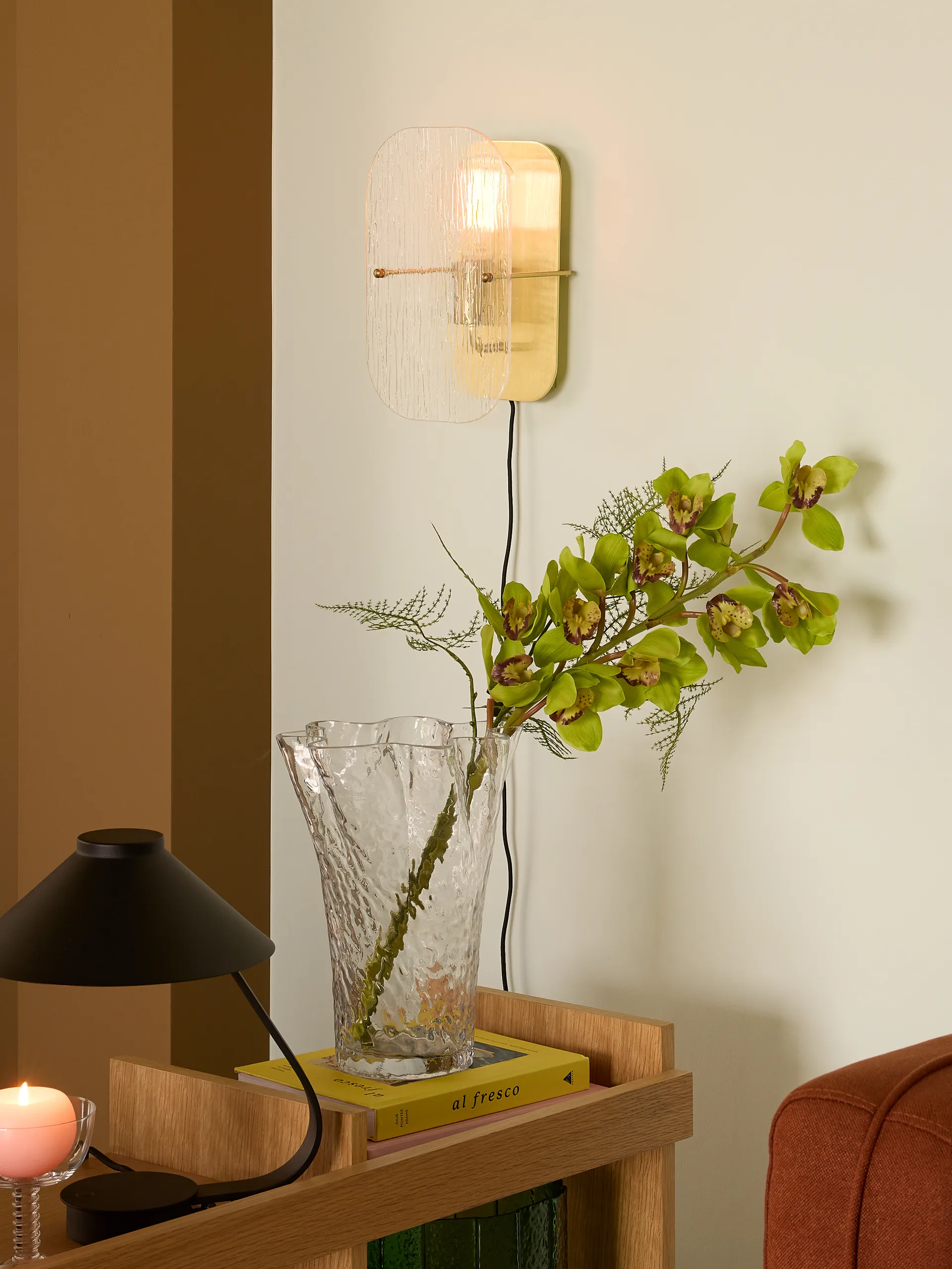 Ruffle-maljakko, Kirkas Hübsch Interior