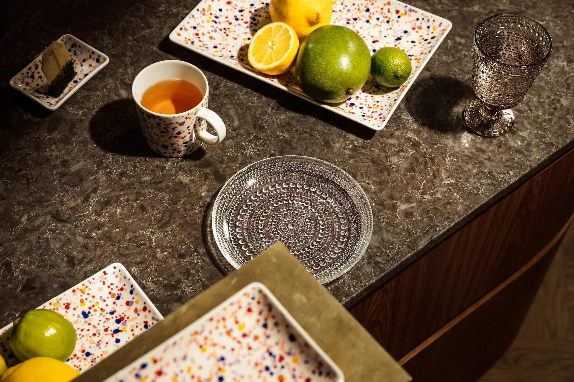Oiva Toikka Helle A4 lautanen 21x29 cm, Ametisti Iittala