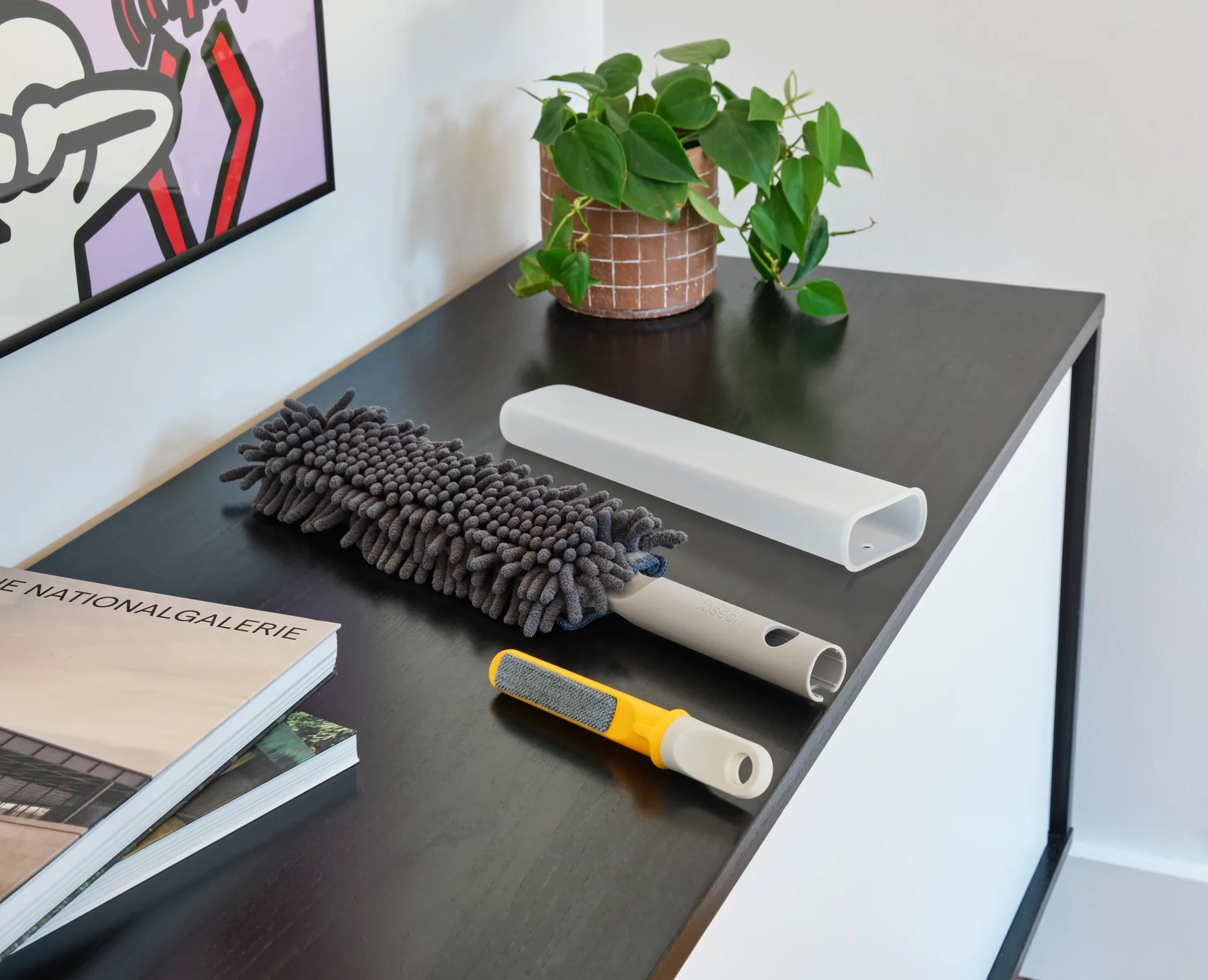 Cleantech 3-in-1 pölyhuiska muovikiskolla, Vaalea kivi Joseph Joseph