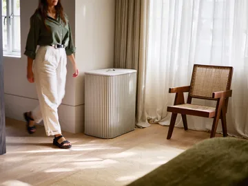 Tota Trio Luxe pyykkikori 90 L - Ecru - Joseph Joseph