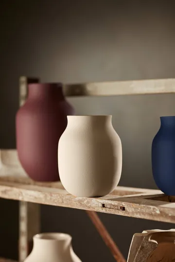 Studio Omaggio maljakko - Bordeaux, 31 cm - Kähler