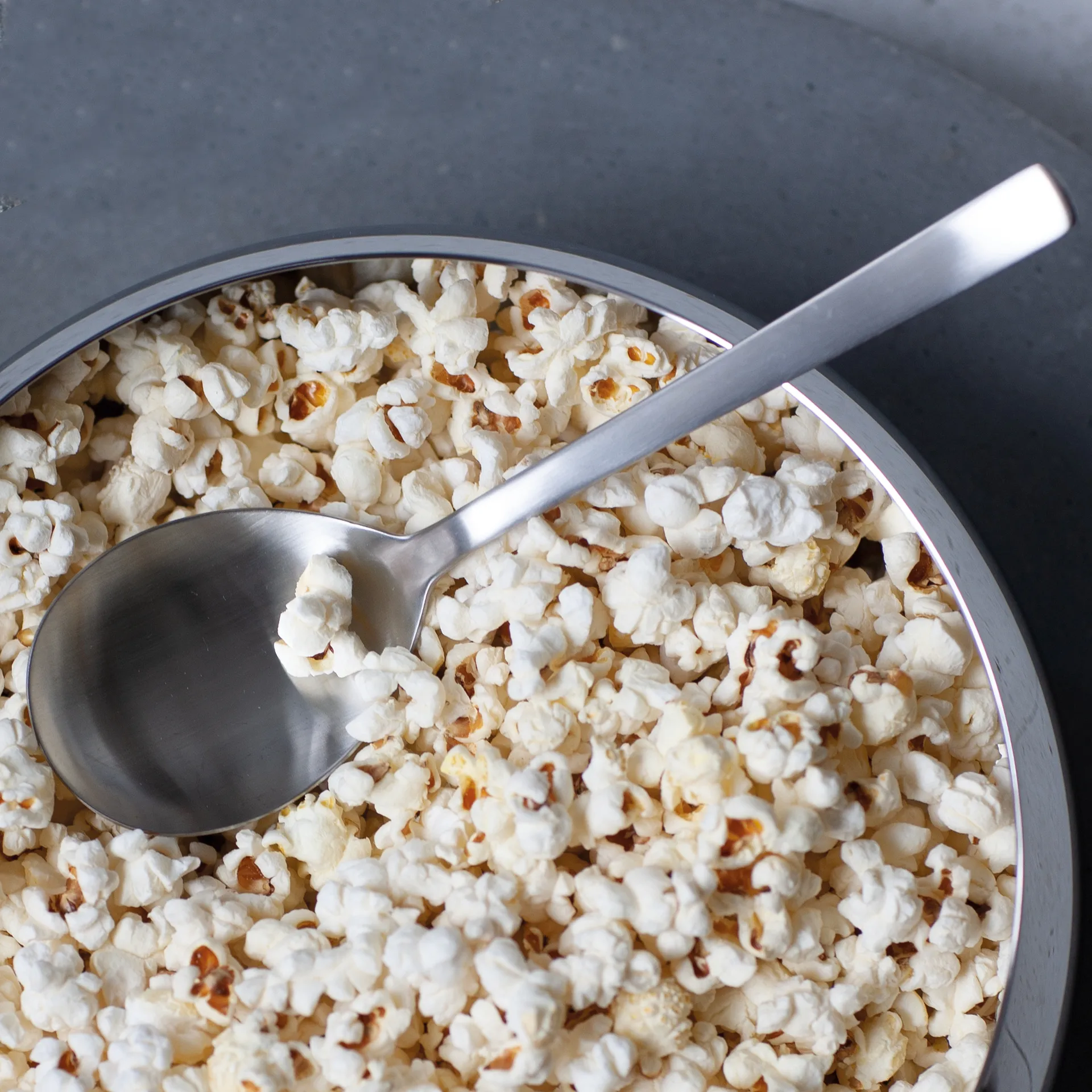 Grand Prix -tarjoilulusikka 23,5 cm, Polished steel Kay Bojesen