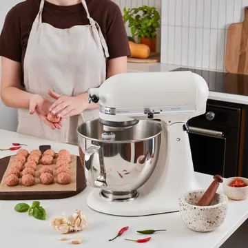 Artisan 5KSM175 keittiökone lisävarusteilla 4,8 L - Posliininvalkoinen - KitchenAid