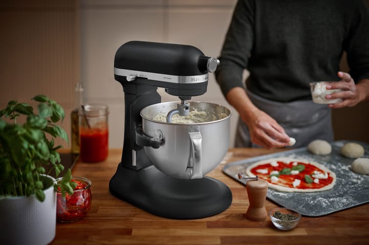Artisan 5KSM60 keittiökone nostovarrella 5,6 L, Black matte KitchenAid