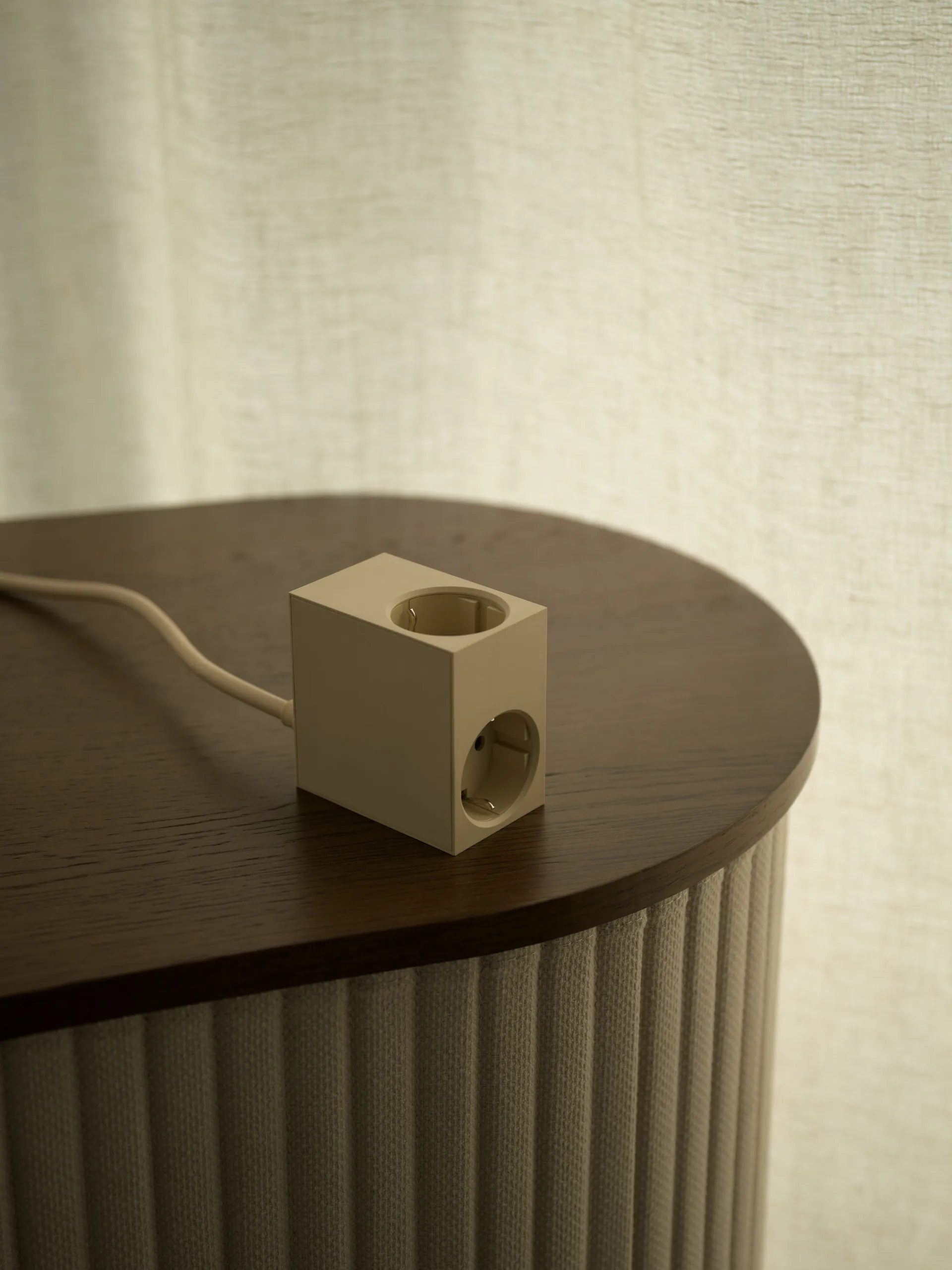 Cuboid haaroituspistorasia 2 m, Pearled Ivory Kord