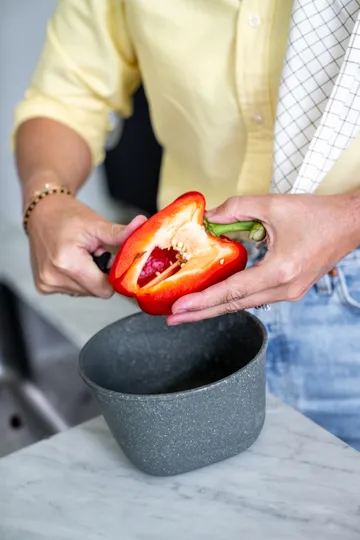 Connect kulho kannella 1 L biokierrätysmuovi - Nature ash grey - Koziol